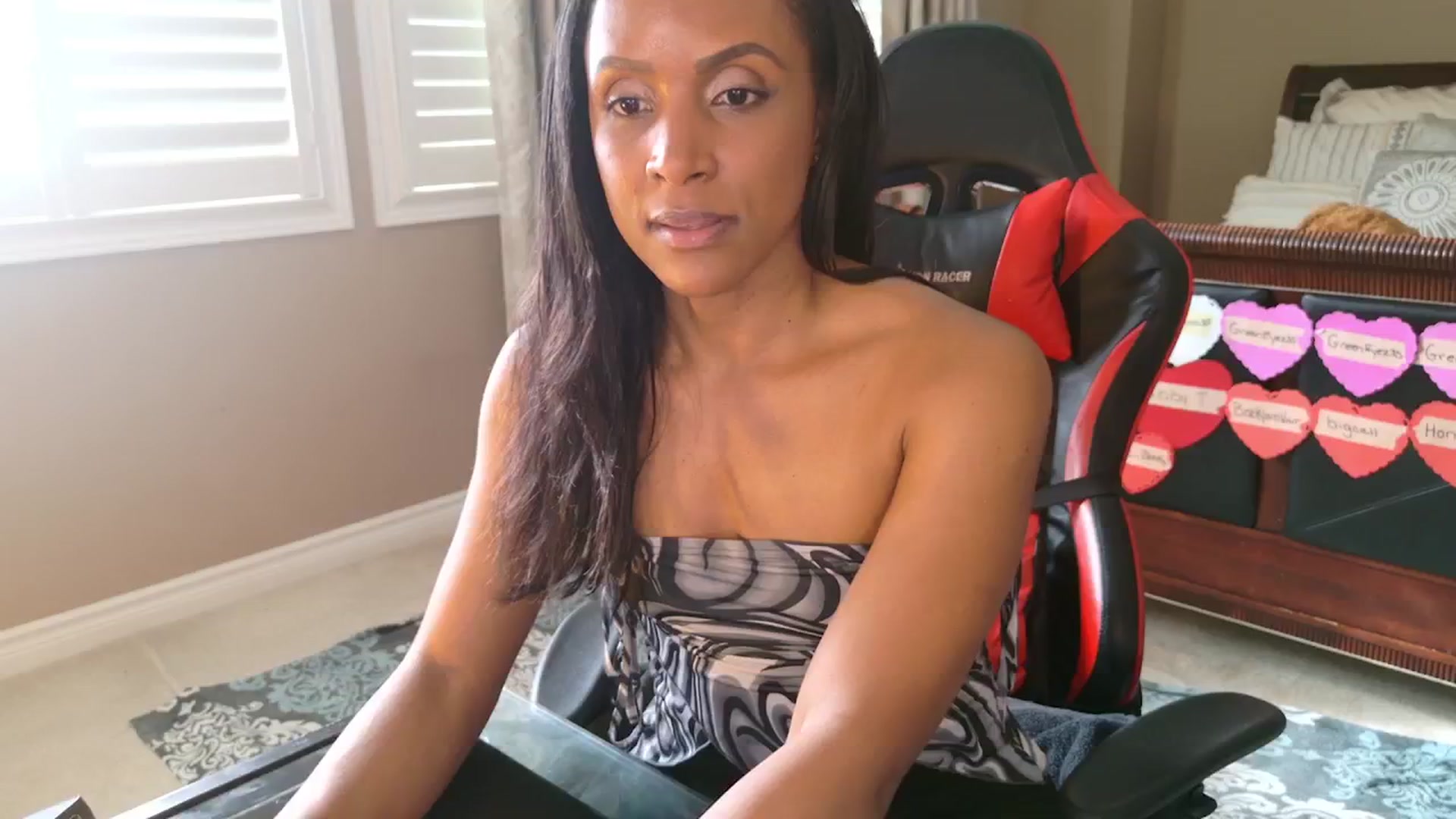 Gallery image thumbnail from Ms_WetNWild's myfreecams stream on, 02/20/2025, 22:17 image 12 of 20