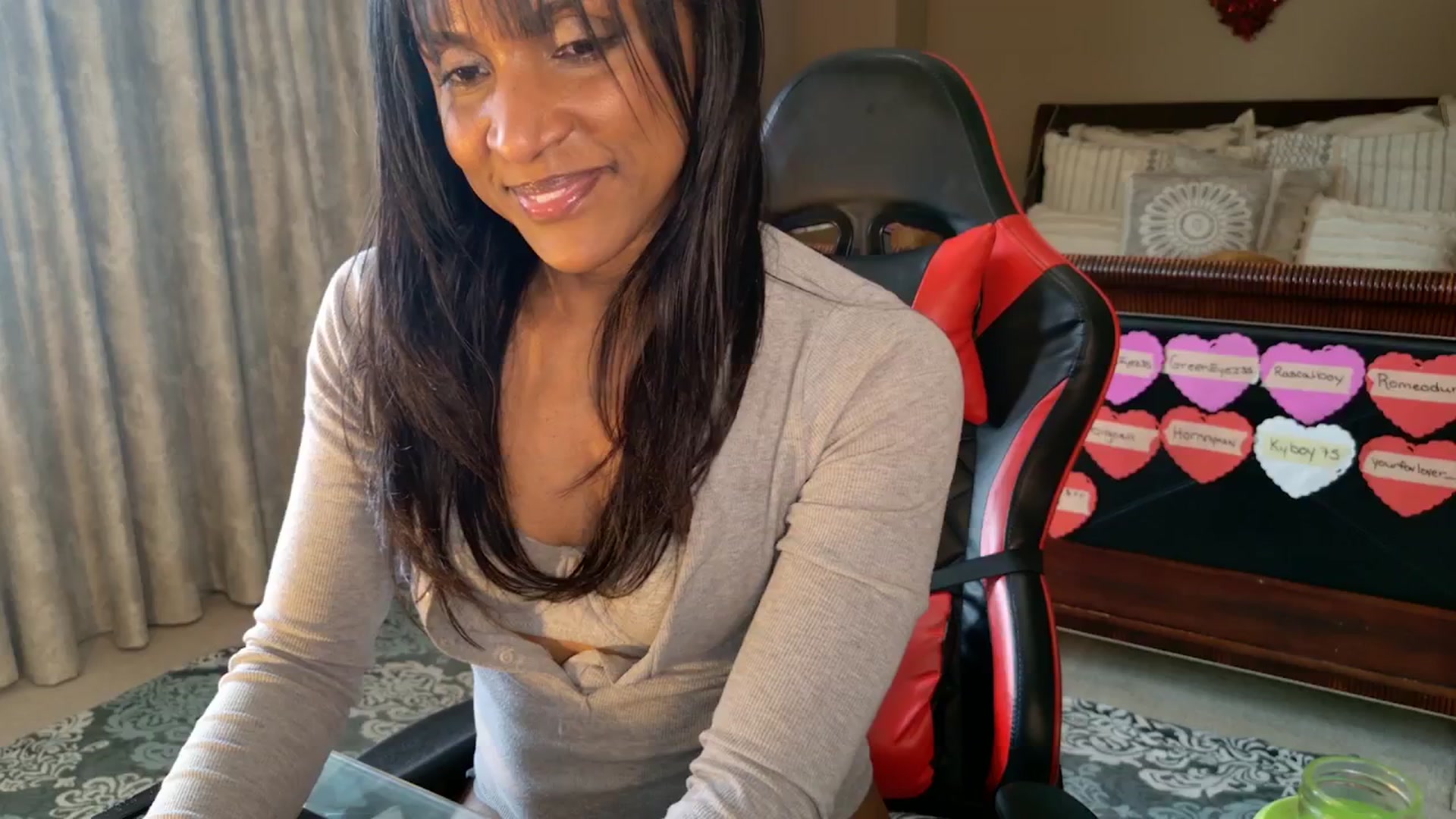 Gallery image thumbnail from Ms_WetNWild's myfreecams stream on, 02/28/2025, 14:39 image 19 of 20