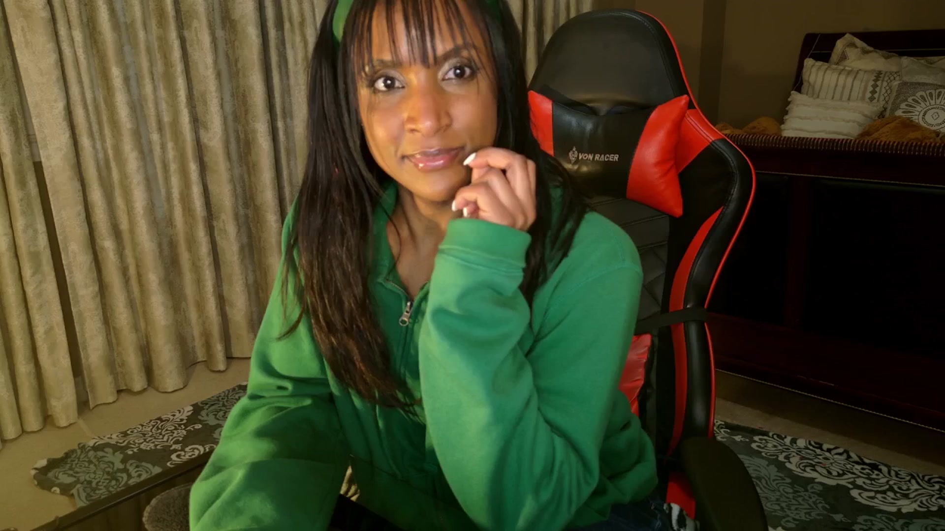 Gallery image thumbnail from Ms_WetNWild's myfreecams stream on, 03/02/2025, 11:29 image 7 of 20
