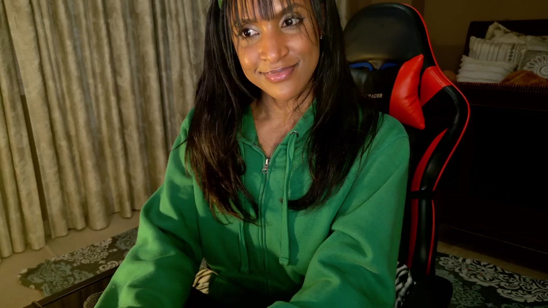 Gallery image thumbnail from Ms_WetNWild's myfreecams stream on, 03/02/2025, 11:29 image 14 of 20
