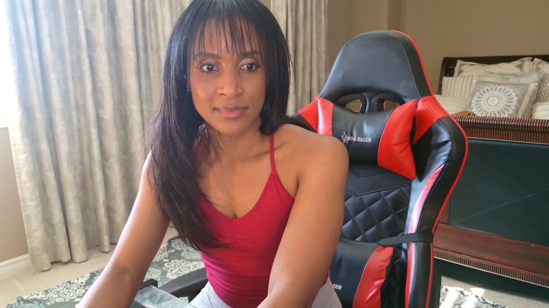 Gallery image thumbnail from Ms_WetNWild's myfreecams stream on, 03/03/2025, 19:37 image 17 of 20