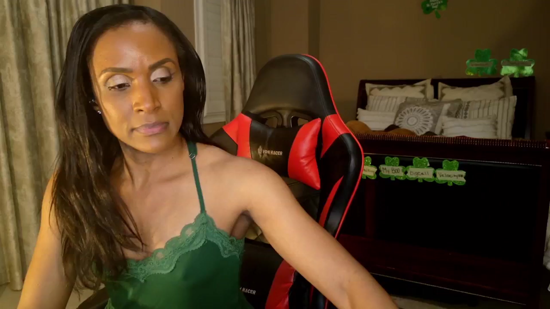 Gallery image thumbnail from Ms_WetNWild's myfreecams stream on, 03/17/2025, 05:55 image 3 of 20