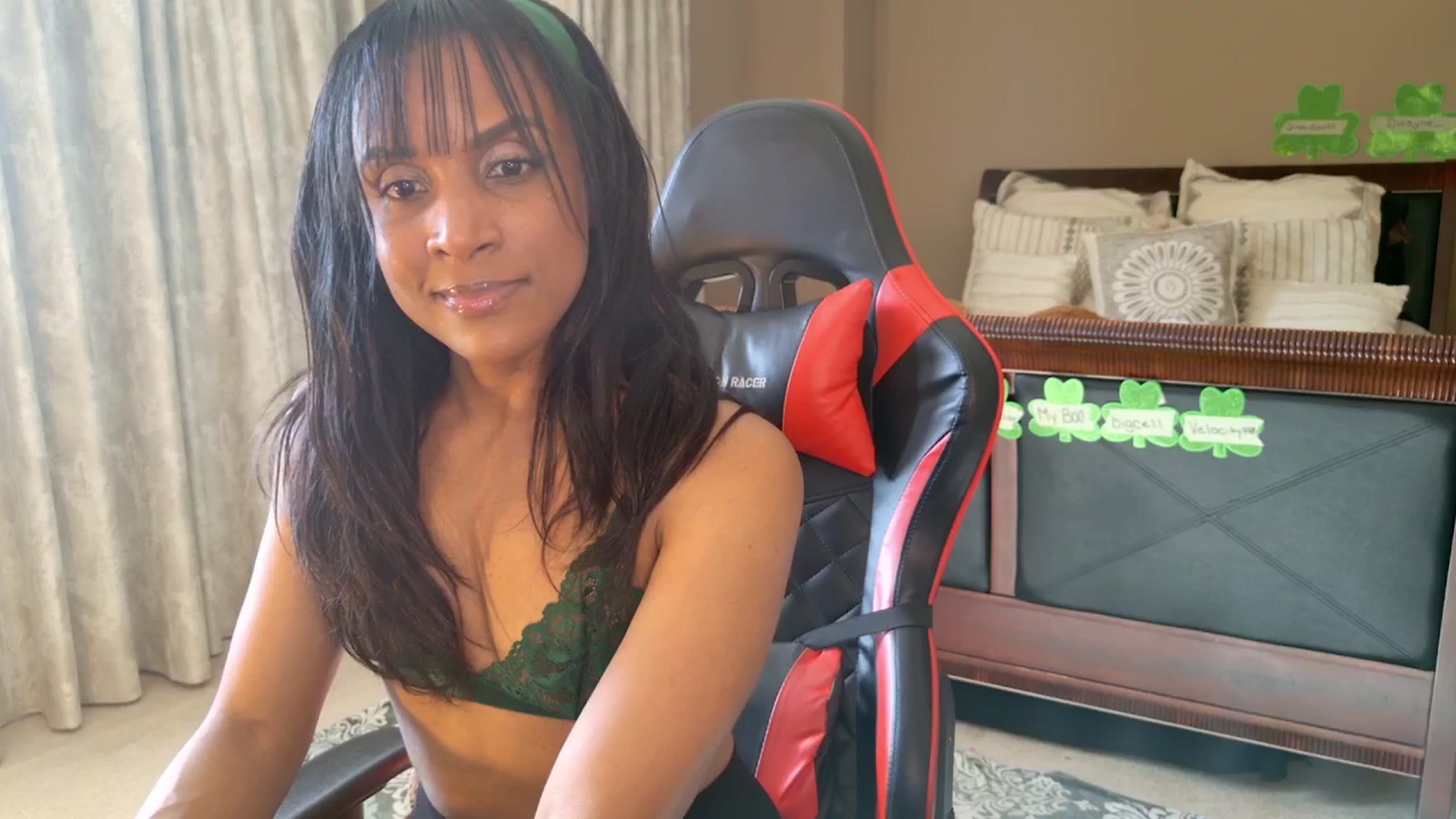 Gallery image thumbnail from Ms_WetNWild's myfreecams stream on, 03/17/2025, 20:23 image 12 of 20