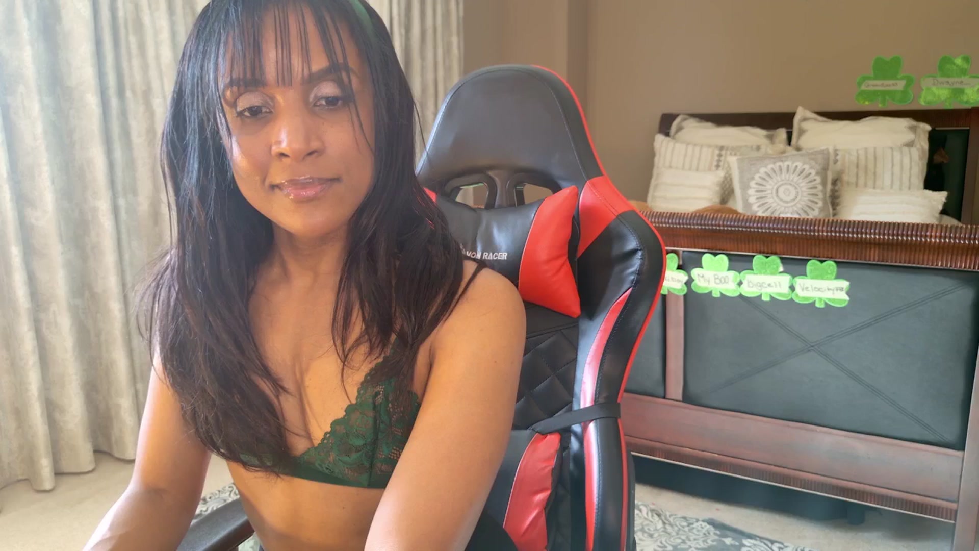Gallery image thumbnail from Ms_WetNWild's myfreecams stream on, 03/17/2025, 20:23 image 11 of 20
