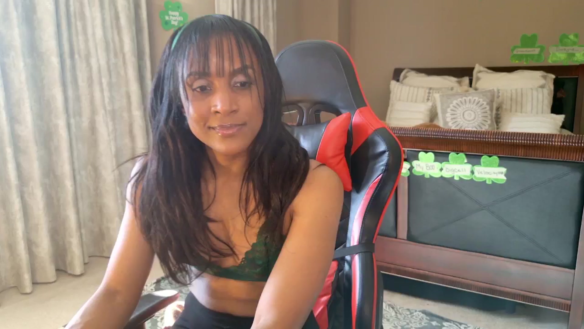 Gallery image thumbnail from Ms_WetNWild's myfreecams stream on, 03/17/2025, 20:23 image 15 of 20