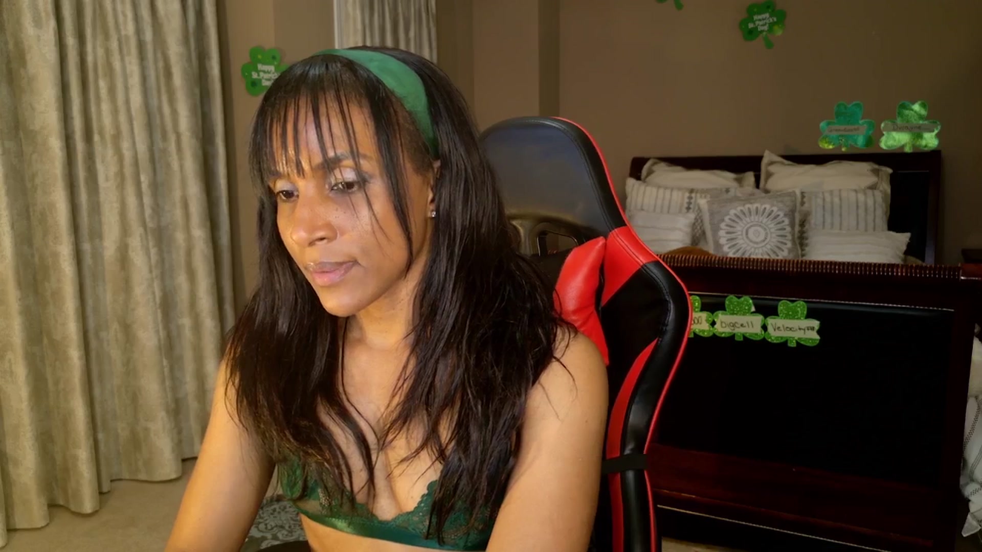 Gallery image thumbnail from Ms_WetNWild's myfreecams stream on, 03/18/2025, 24:39 image 16 of 20