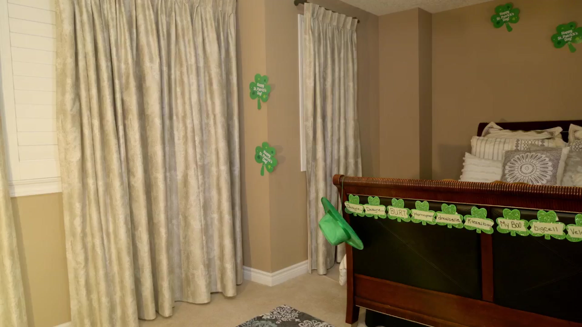 Gallery image thumbnail from Ms_WetNWild's myfreecams stream on, 03/20/2025, 02:56 image 4 of 20