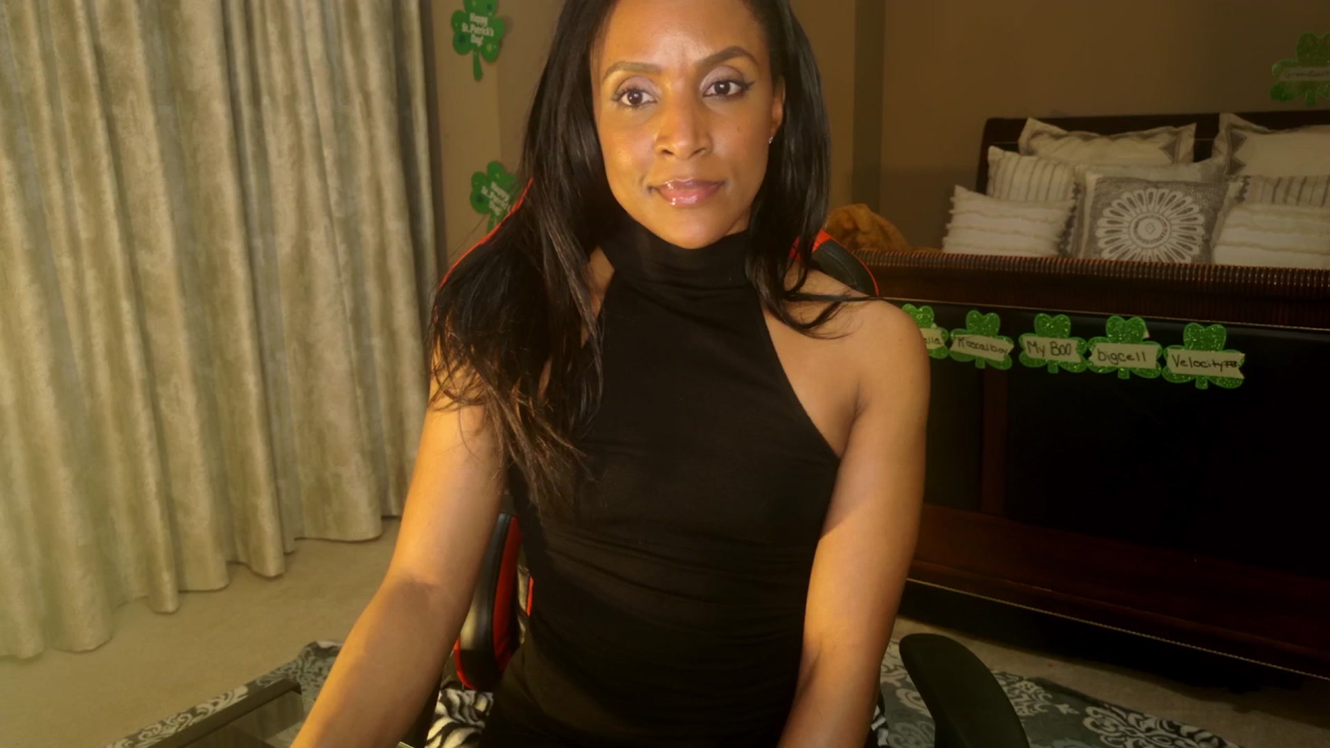 Gallery image thumbnail from Ms_WetNWild's myfreecams stream on, 03/23/2025, 06:54 image 4 of 20