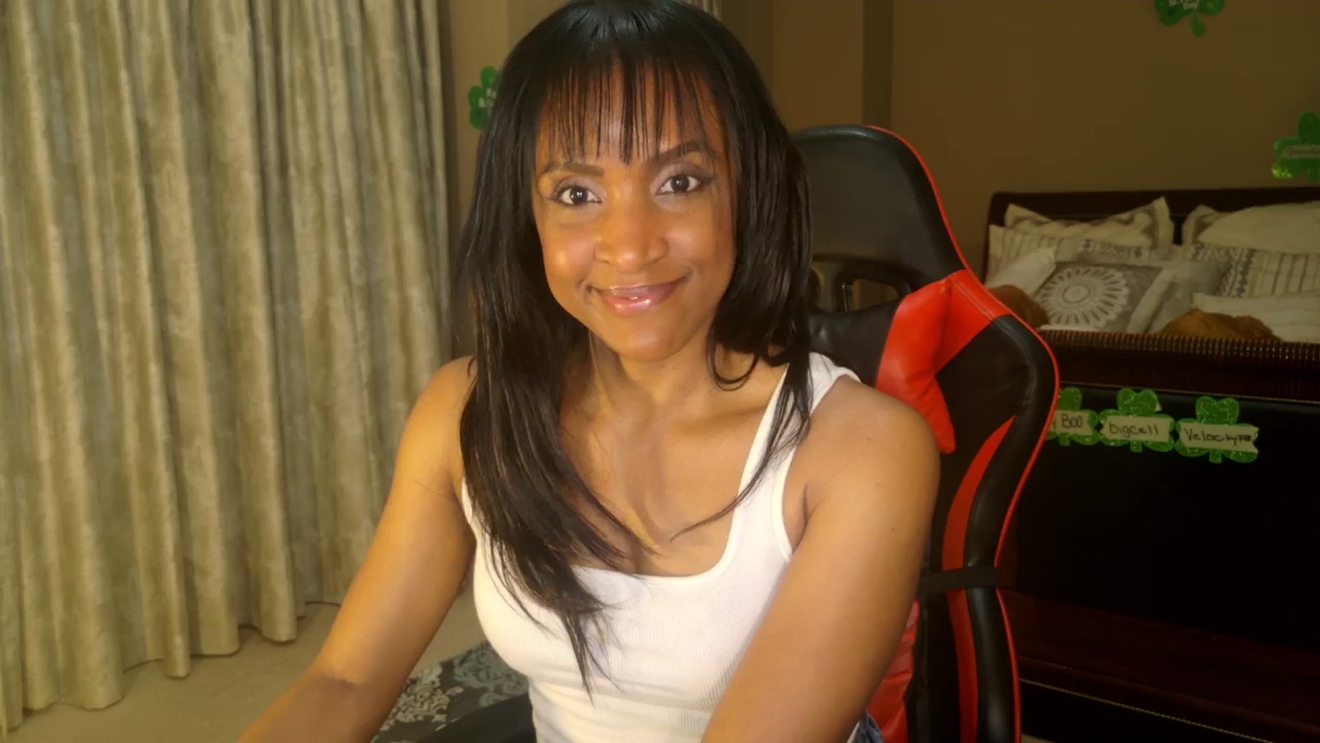 Gallery image thumbnail from Ms_WetNWild's myfreecams stream on, 03/24/2025, 17:41 image 12 of 20