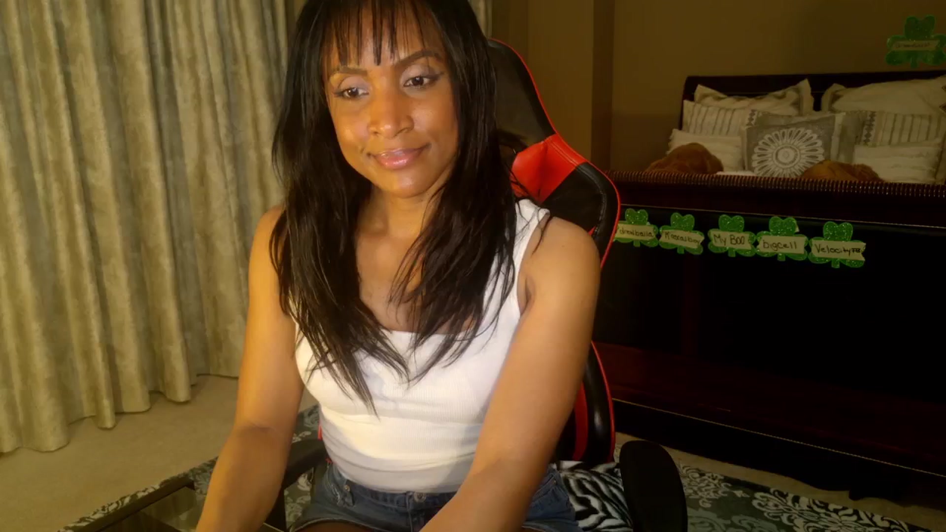 Gallery image thumbnail from Ms_WetNWild's myfreecams stream on, 03/24/2025, 22:28 image 9 of 20