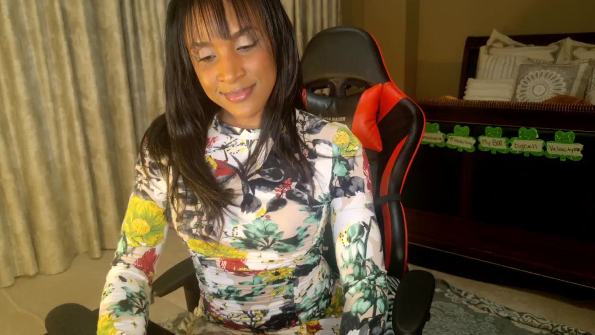 Gallery image thumbnail from Ms_WetNWild's myfreecams stream on, 03/28/2025, 24:10 image 13 of 20