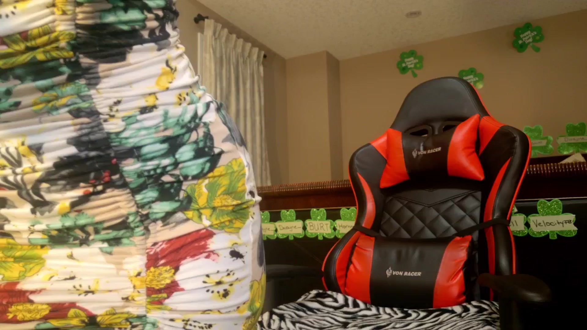 Gallery image thumbnail from Ms_WetNWild's myfreecams stream on, 03/28/2025, 24:10 image 3 of 20