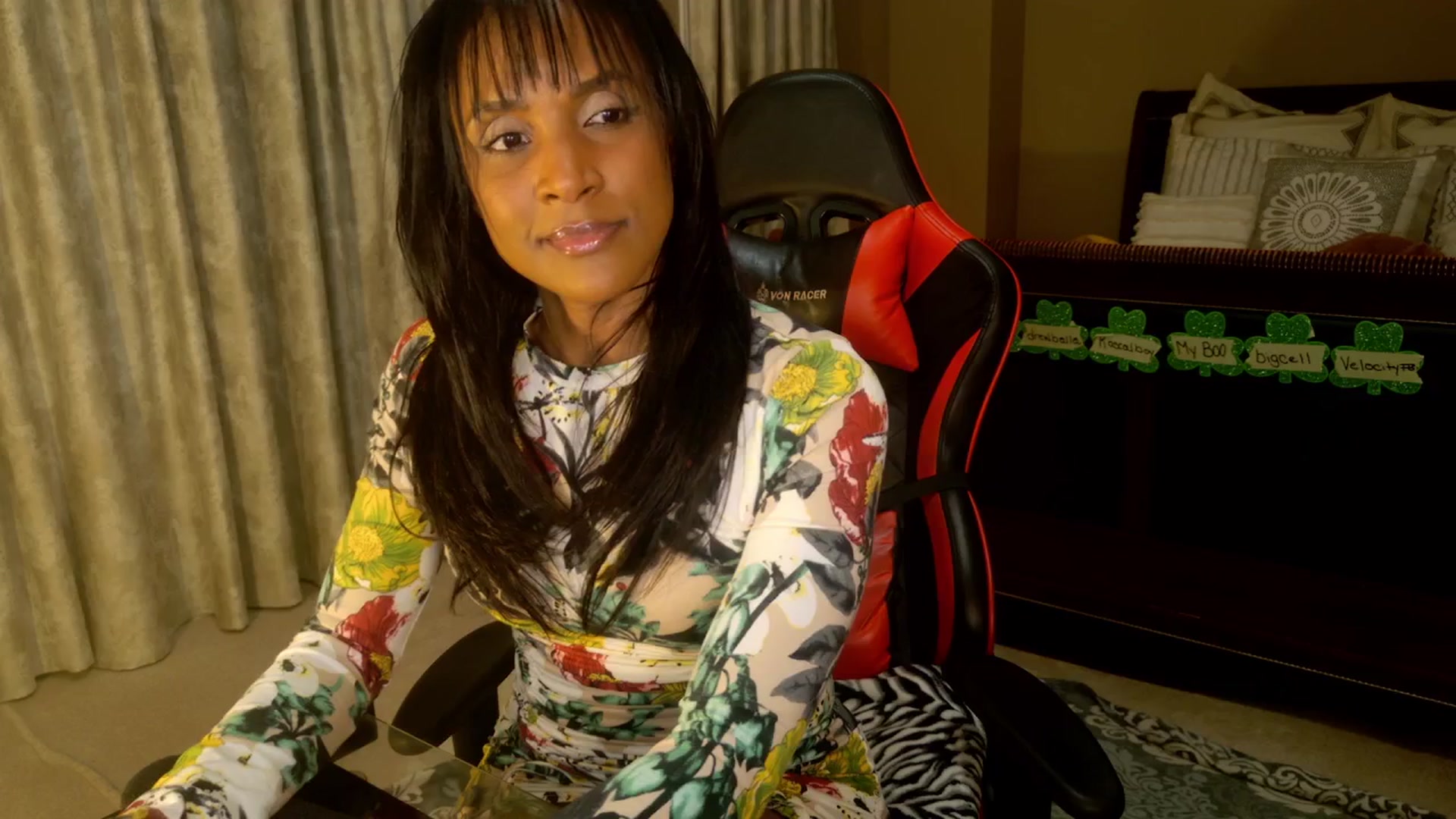 Gallery image thumbnail from Ms_WetNWild's myfreecams stream on, 03/28/2025, 24:54 image 10 of 20