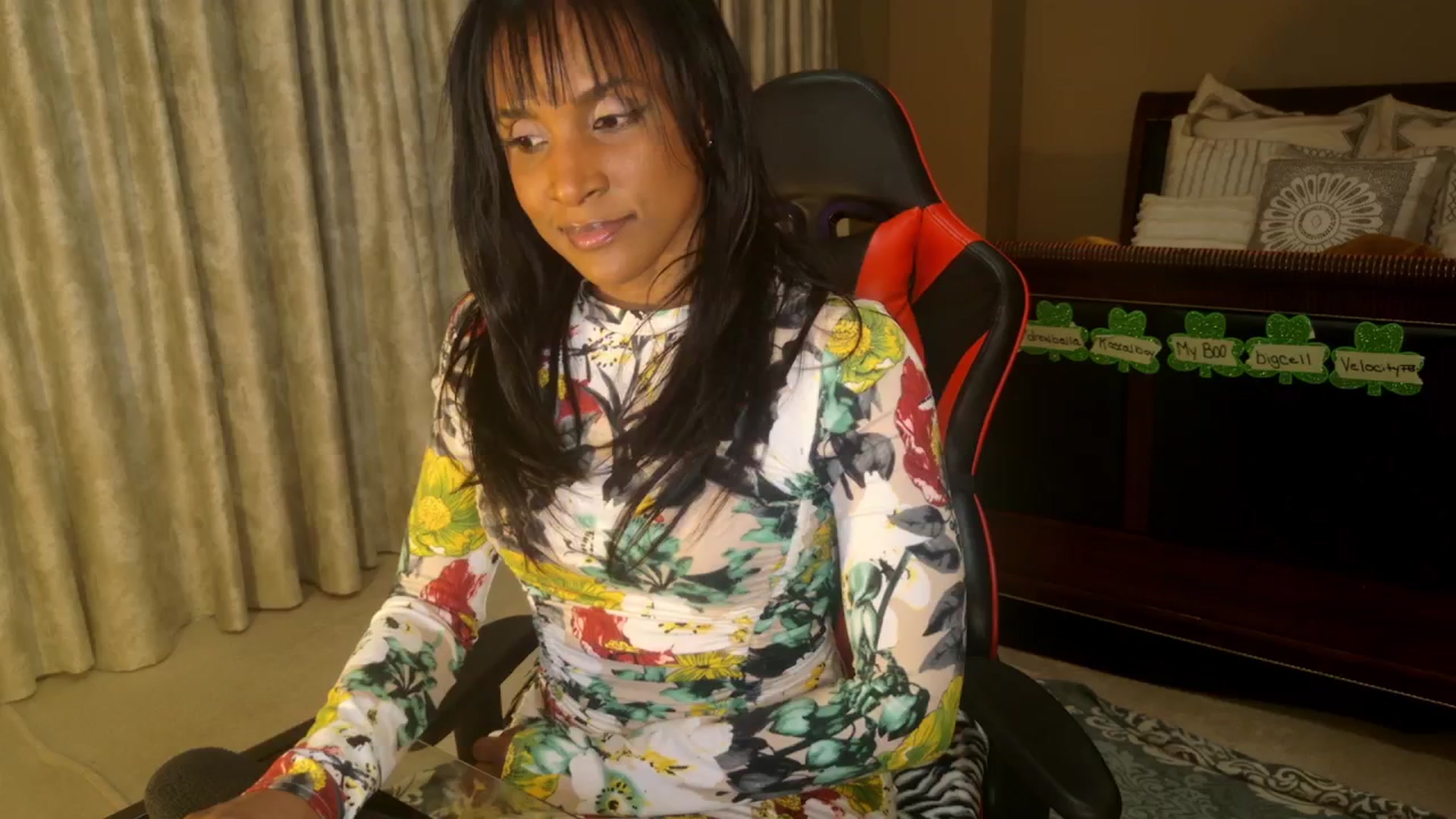 Gallery image thumbnail from Ms_WetNWild's myfreecams stream on, 03/28/2025, 24:54 image 14 of 20