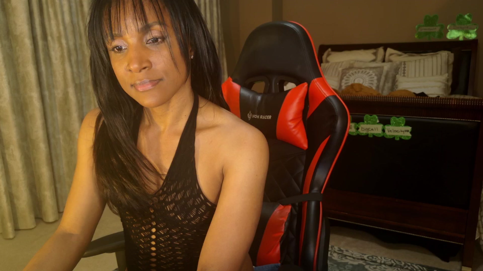 Gallery image thumbnail from Ms_WetNWild's myfreecams stream on, 03/28/2025, 17:25 image 12 of 20
