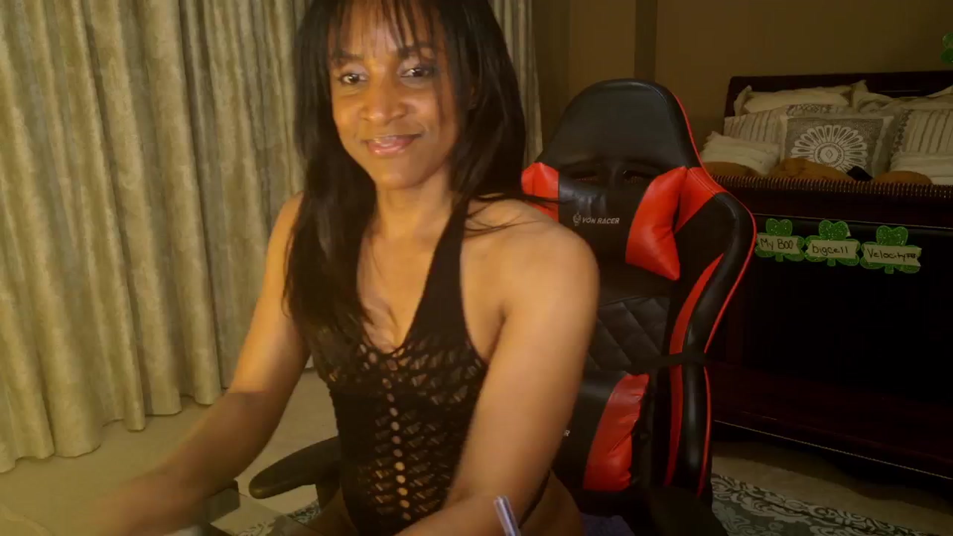 Gallery image thumbnail from Ms_WetNWild's myfreecams stream on, 03/29/2025, 01:20 image 7 of 20