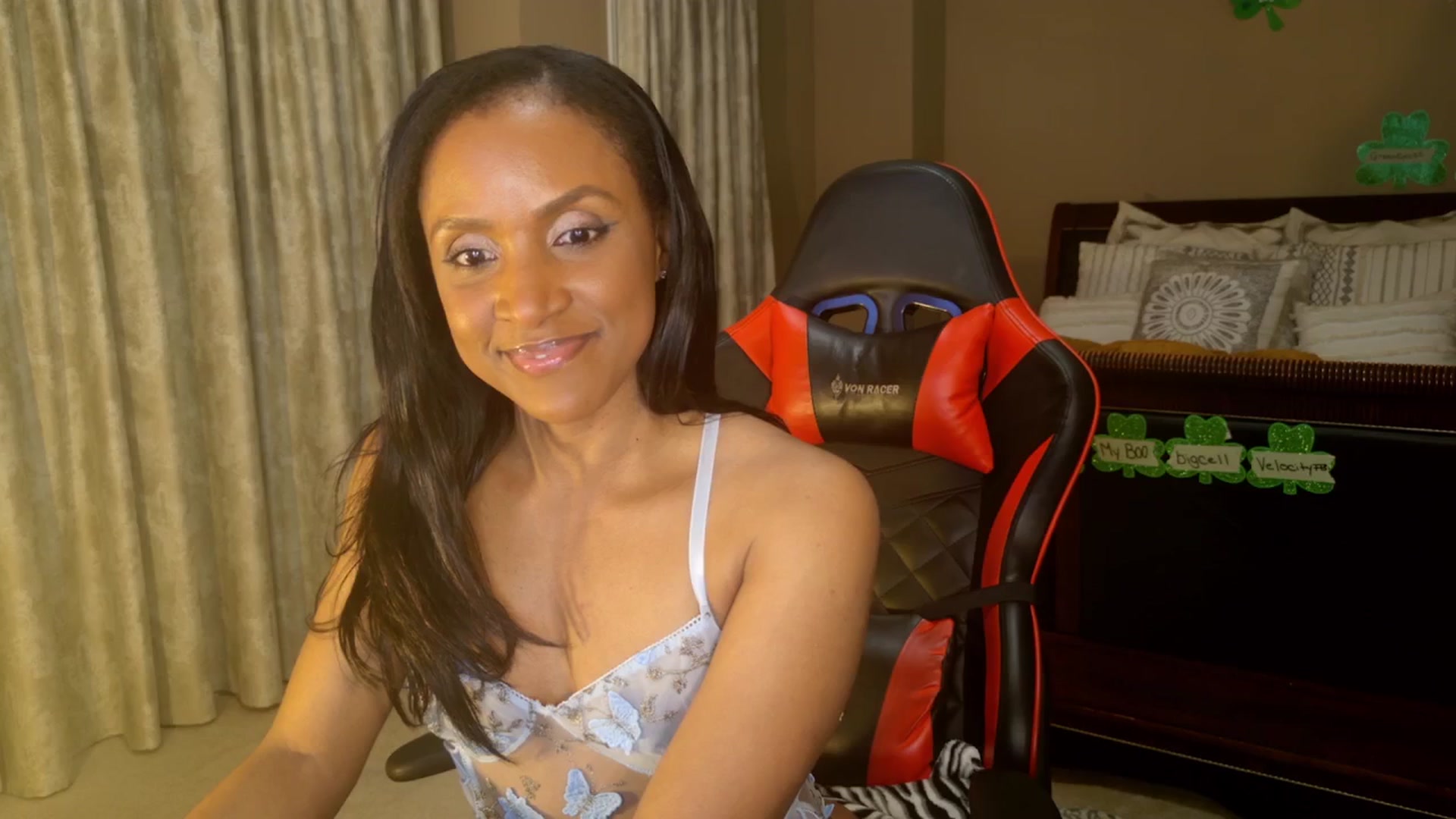 Gallery image thumbnail from Ms_WetNWild's myfreecams stream on, 03/30/2025, 03:22 image 6 of 20