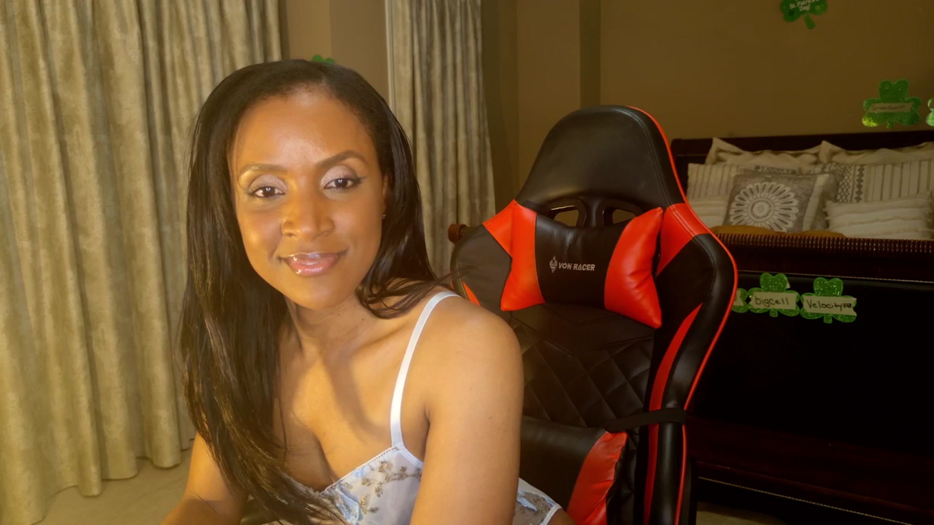 Gallery image thumbnail from Ms_WetNWild's myfreecams stream on, 03/30/2025, 03:22 image 19 of 20