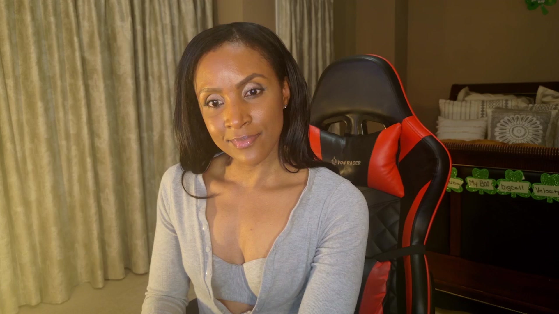 Gallery image thumbnail from Ms_WetNWild's myfreecams stream on, 03/31/2025, 04:25 image 18 of 20