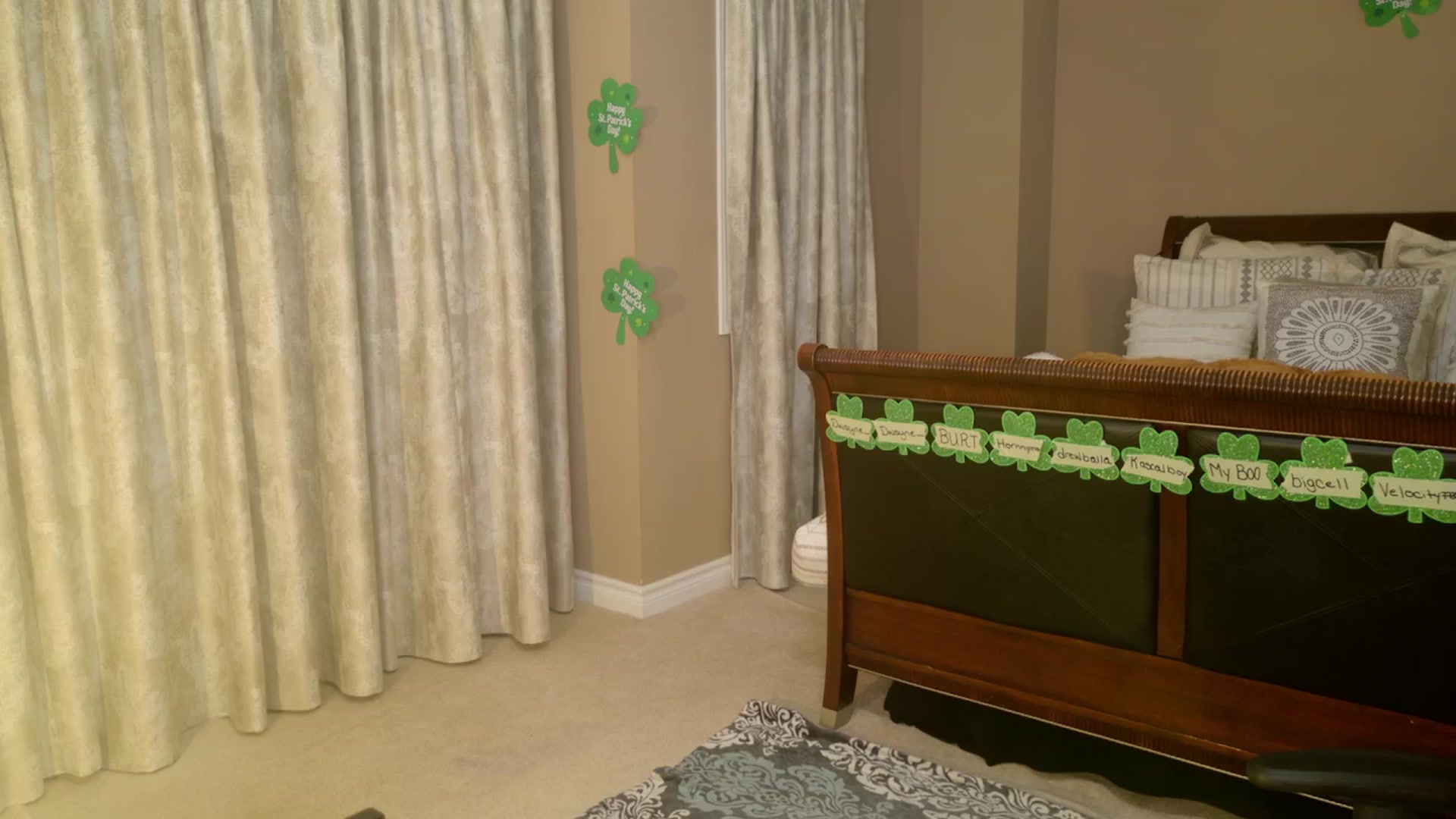 Gallery image thumbnail from Ms_WetNWild's myfreecams stream on, 03/31/2025, 06:47 image 17 of 20