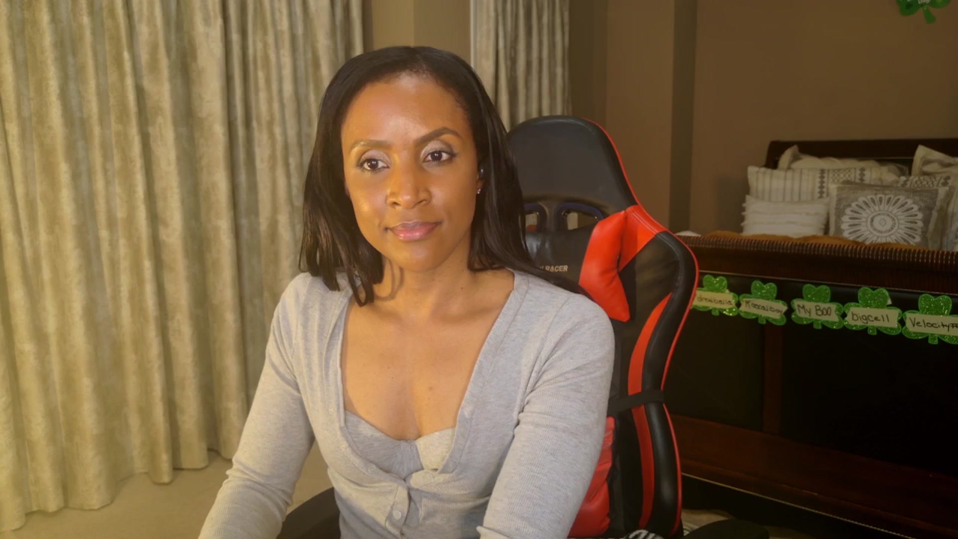 Gallery image thumbnail from Ms_WetNWild's myfreecams stream on, 03/31/2025, 06:47 image 14 of 20