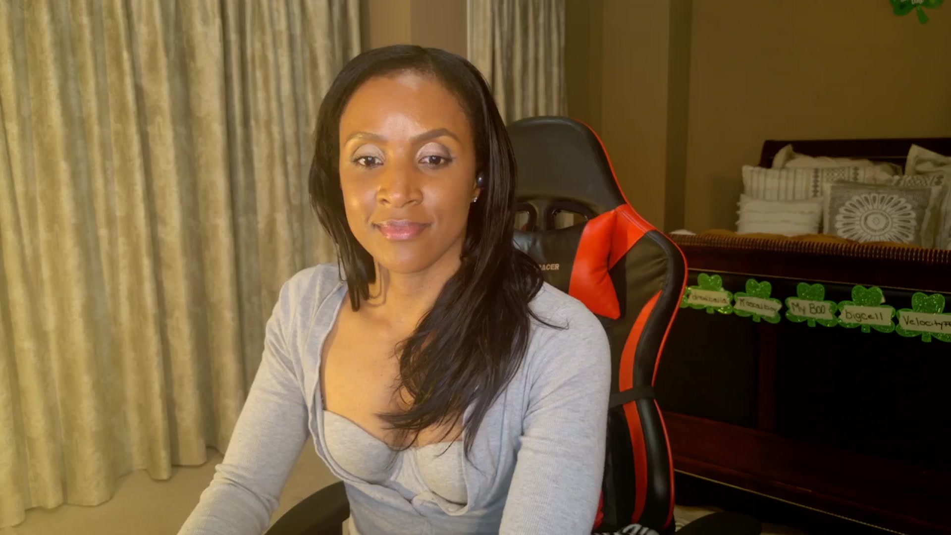 Gallery image thumbnail from Ms_WetNWild's myfreecams stream on, 03/31/2025, 06:47 image 12 of 20