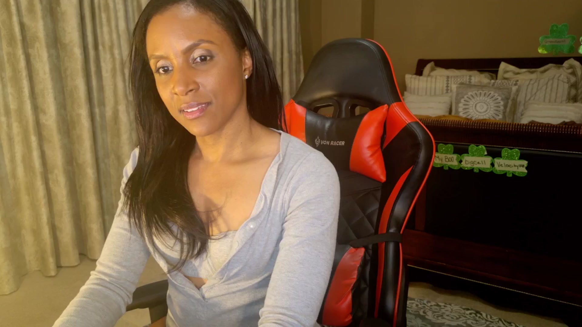 Gallery image thumbnail from Ms_WetNWild's myfreecams stream on, 03/31/2025, 09:19 image 9 of 20