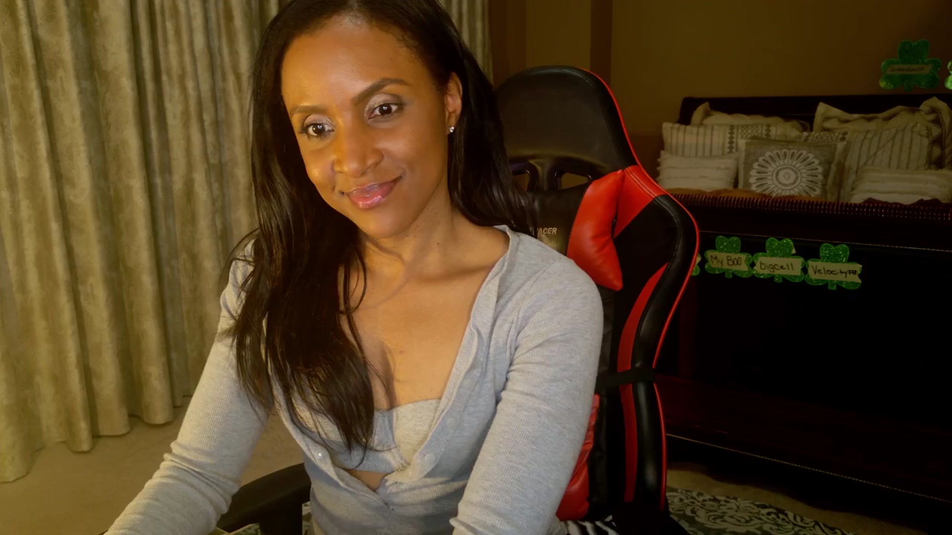 Gallery image thumbnail from Ms_WetNWild's myfreecams stream on, 03/31/2025, 09:19 image 5 of 20