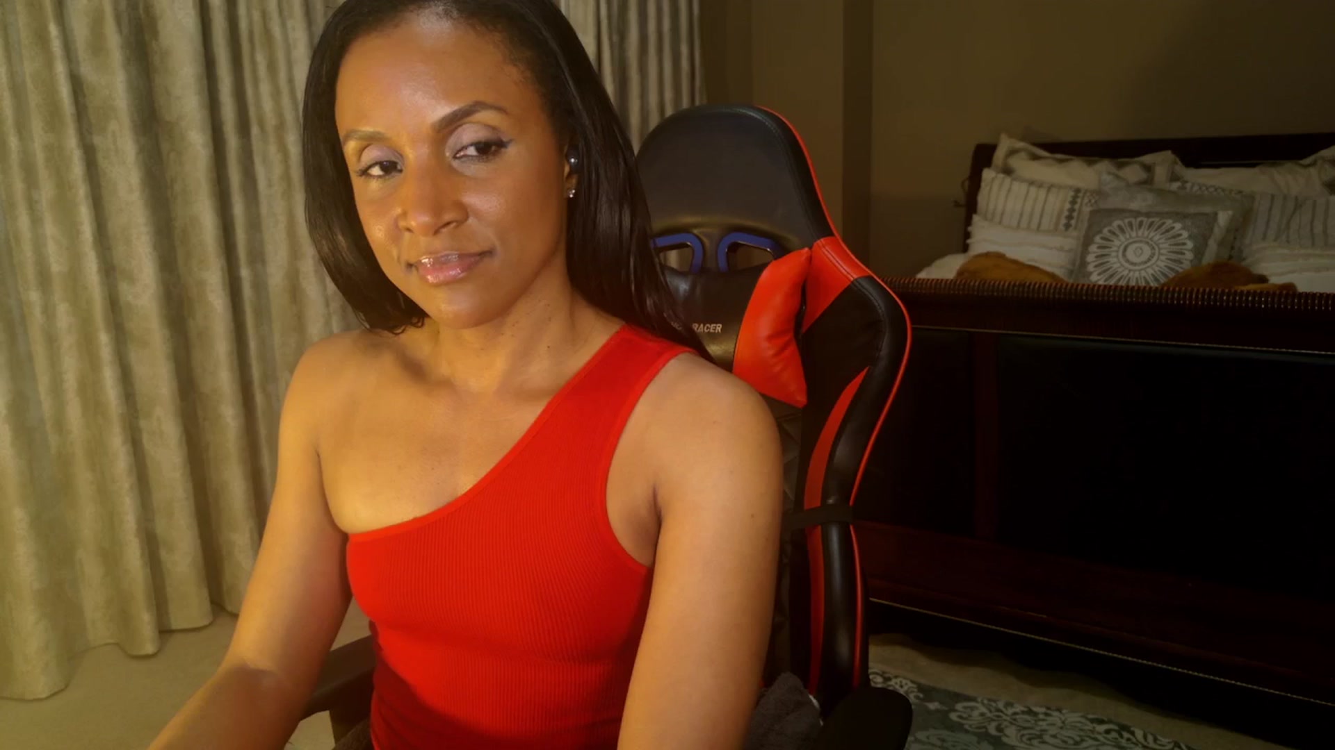 Gallery image thumbnail from Ms_WetNWild's myfreecams stream on, 04/01/2025, 24:57 image 1 of 20