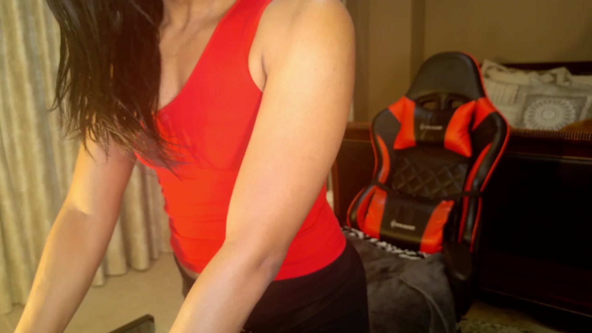 Gallery image thumbnail from Ms_WetNWild's myfreecams stream on, 04/01/2025, 24:57 image 13 of 20