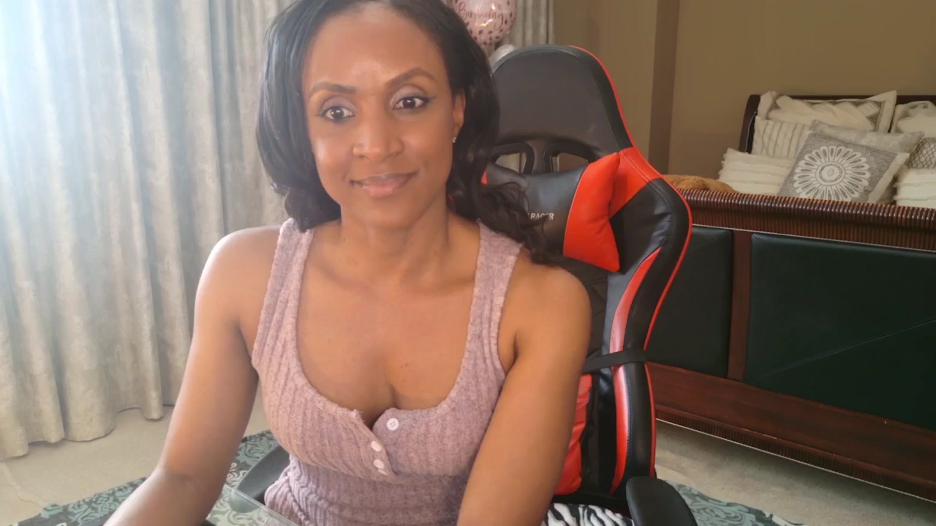 Gallery image thumbnail from Ms_WetNWild's myfreecams stream on, 05/02/2025, 19:16 image 17 of 20
