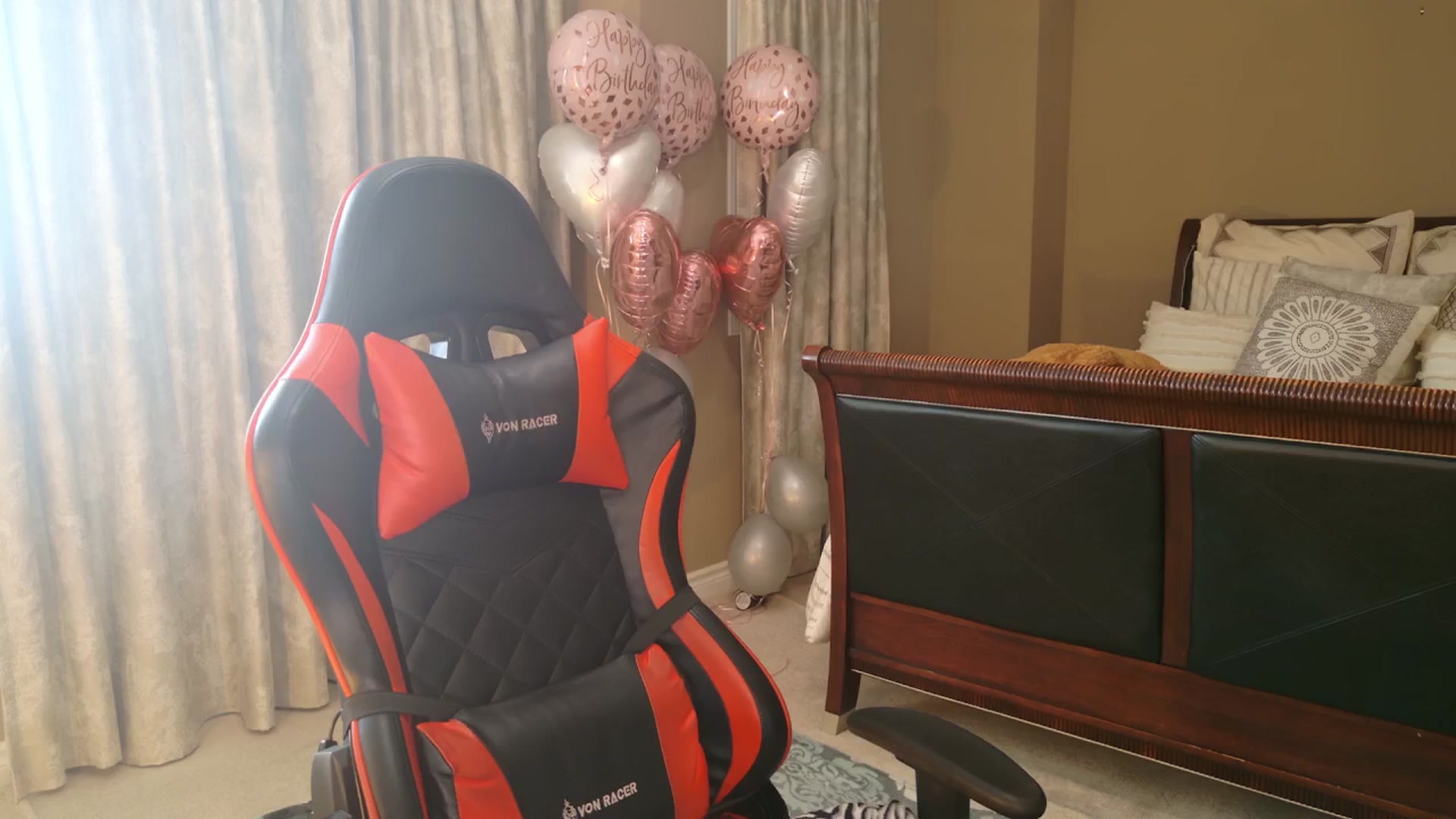 Gallery image thumbnail from Ms_WetNWild's myfreecams stream on, 05/02/2025, 19:16 image 5 of 20