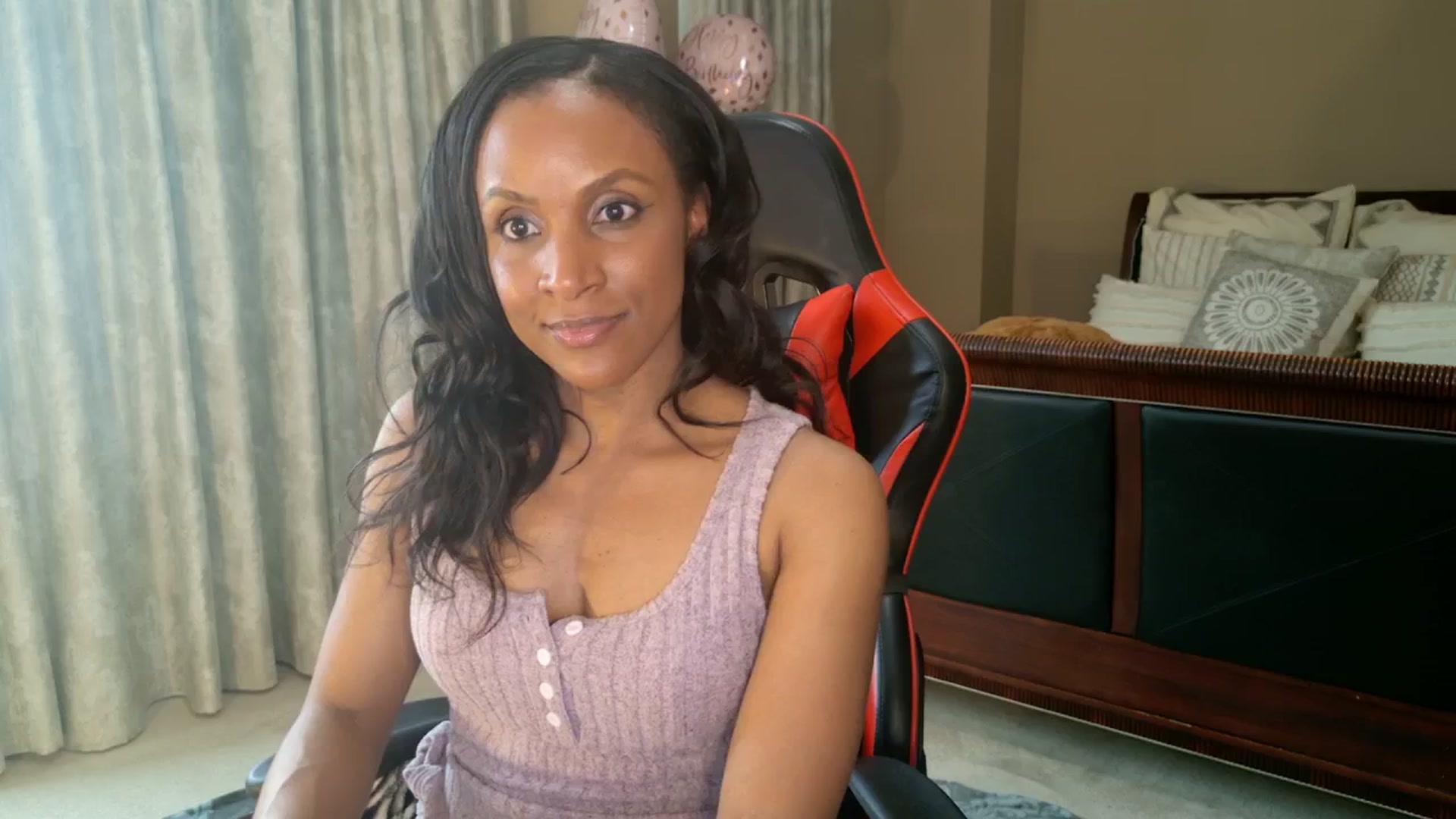 Gallery image thumbnail from Ms_WetNWild's myfreecams stream on, 05/02/2025, 22:33 image 17 of 20