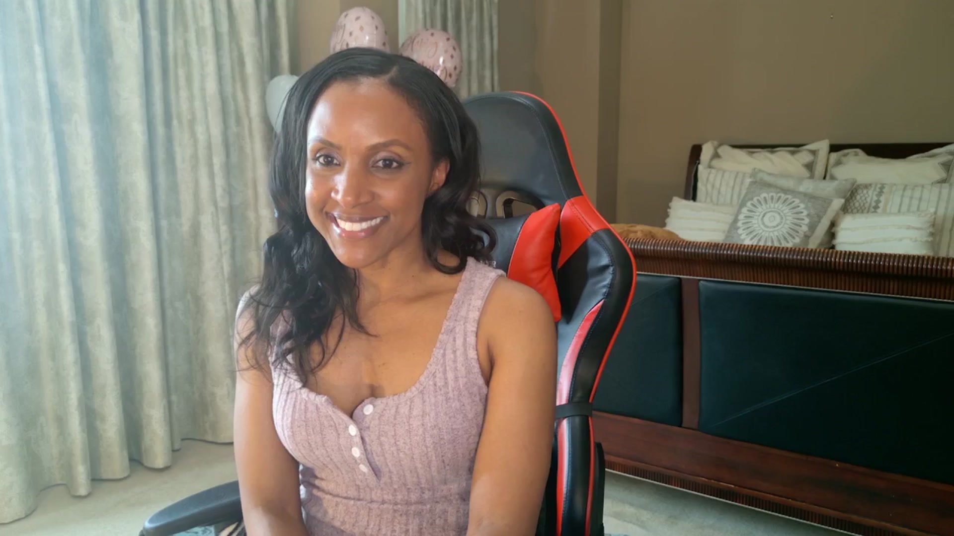 Gallery image thumbnail from Ms_WetNWild's myfreecams stream on, 05/02/2025, 22:33 image 11 of 20