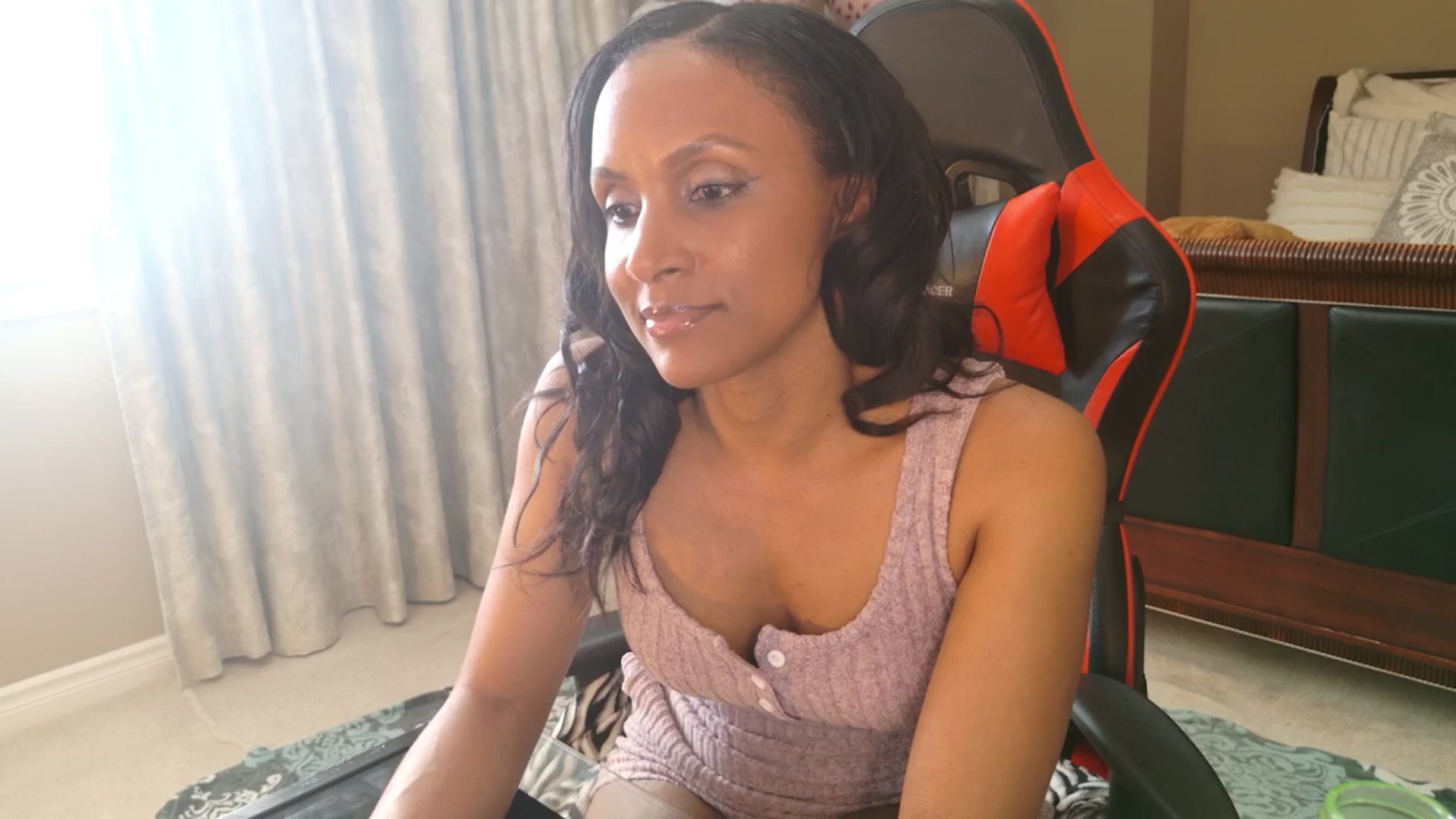 Gallery image thumbnail from Ms_WetNWild's myfreecams stream on, 05/02/2025, 22:33 image 2 of 20