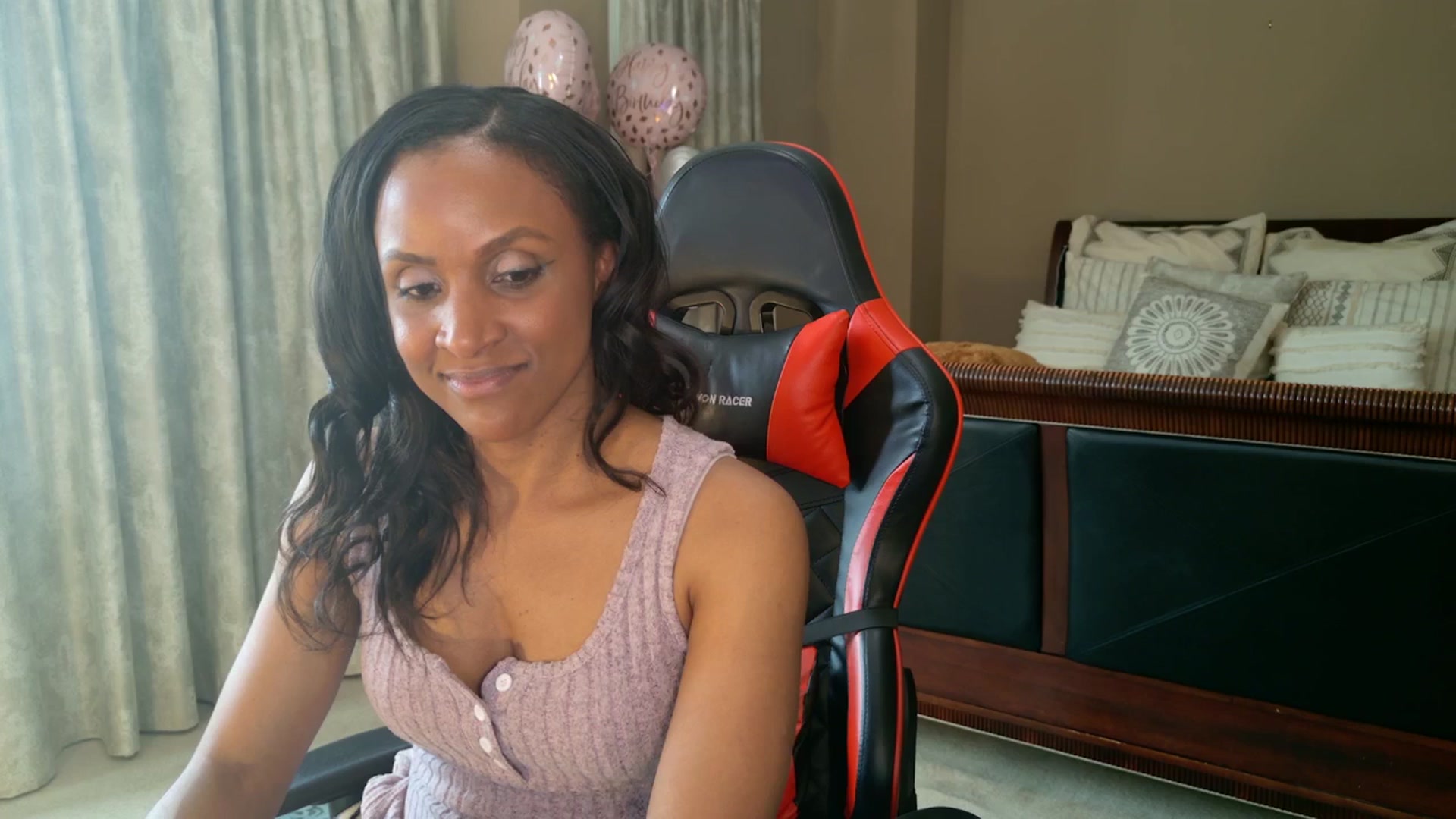Gallery image thumbnail from Ms_WetNWild's myfreecams stream on, 05/02/2025, 22:33 image 12 of 20