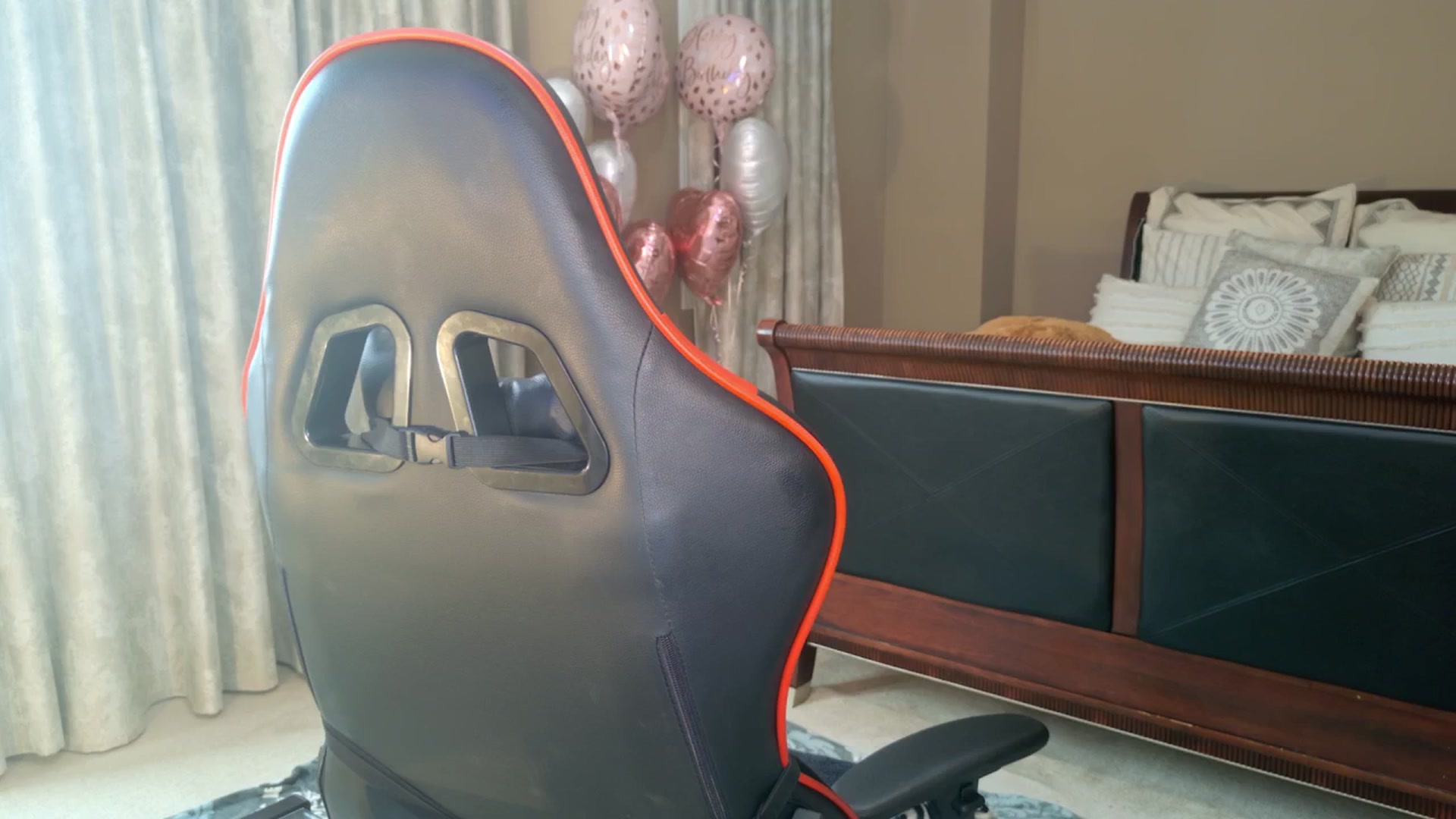 Gallery image thumbnail from Ms_WetNWild's myfreecams stream on, 05/02/2025, 22:33 image 20 of 20