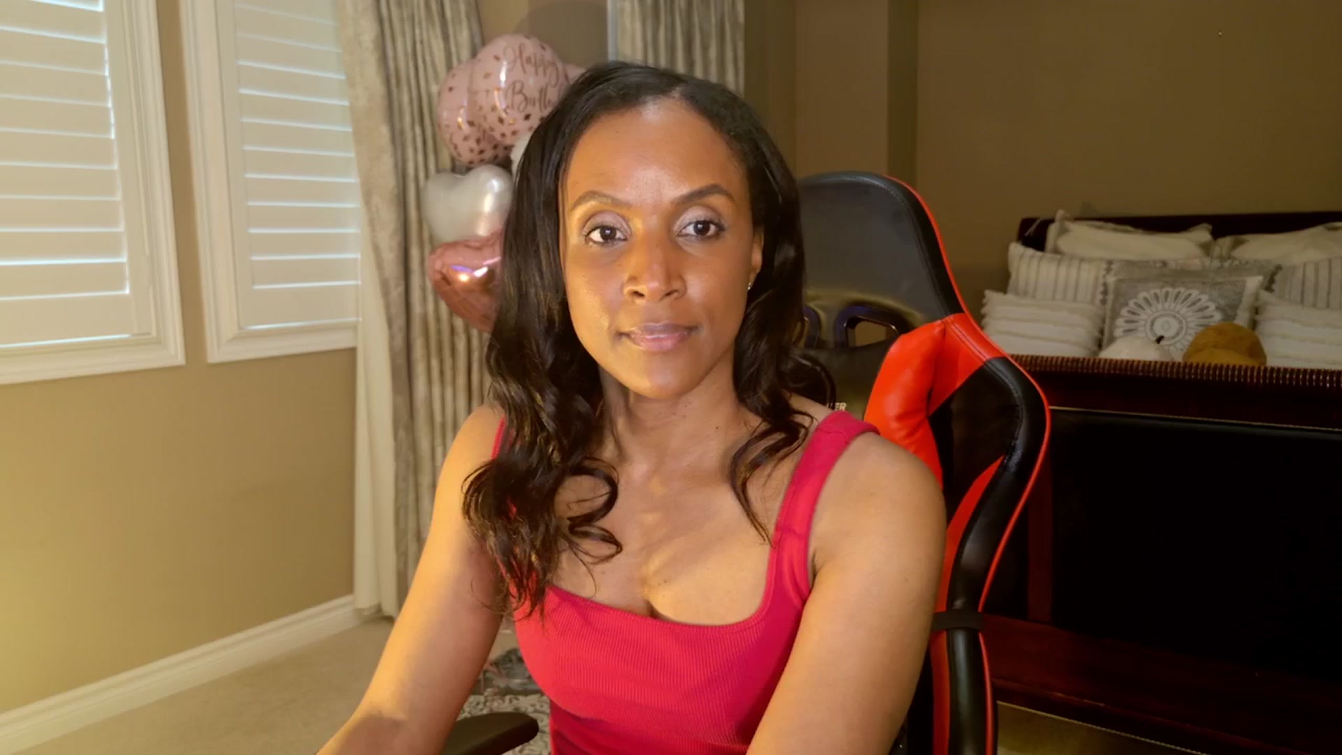 Gallery image thumbnail from Ms_WetNWild's myfreecams stream on, 05/06/2025, 24:06 image 8 of 20
