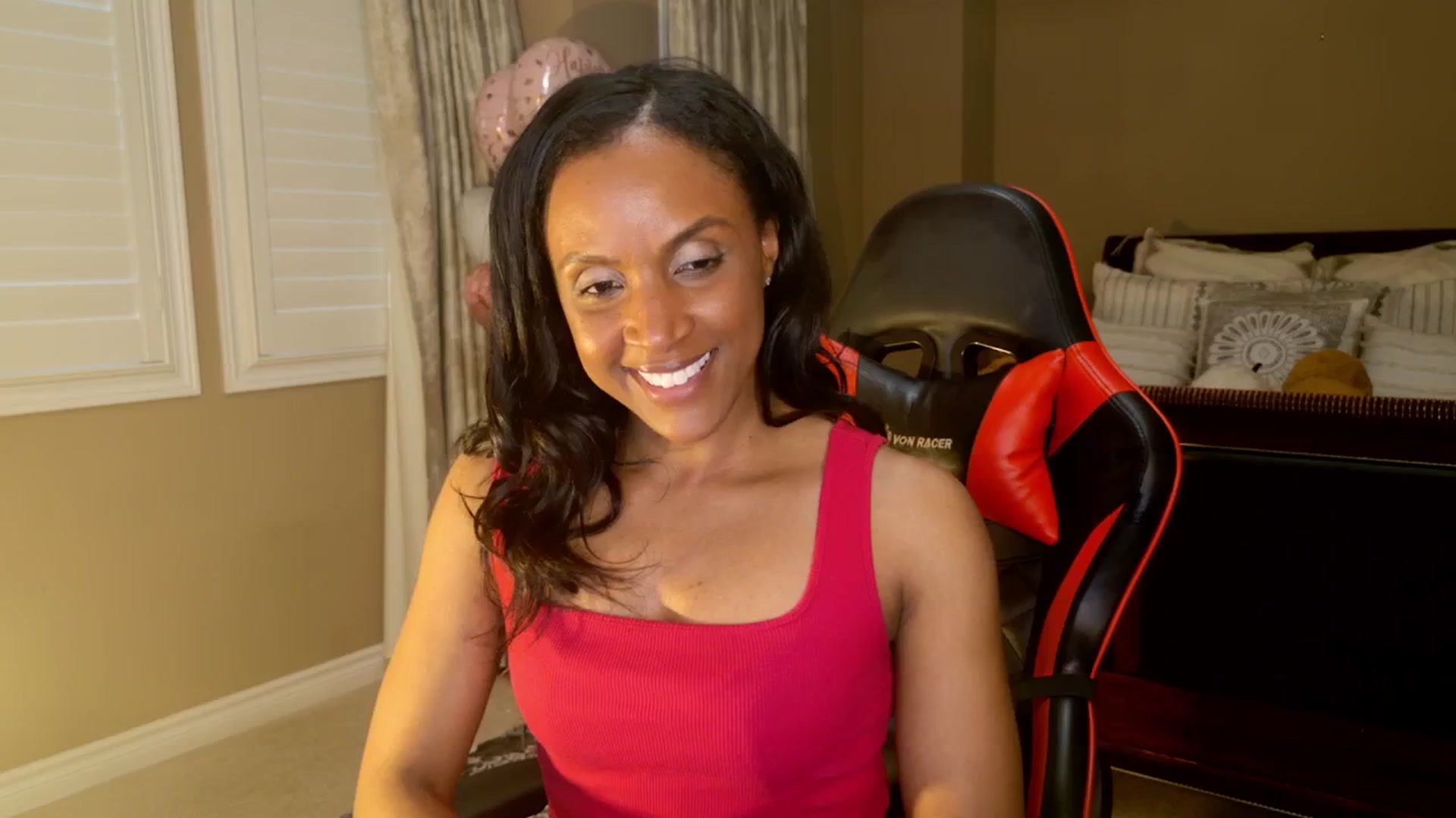 Gallery image thumbnail from Ms_WetNWild's myfreecams stream on, 05/06/2025, 24:06 image 18 of 20