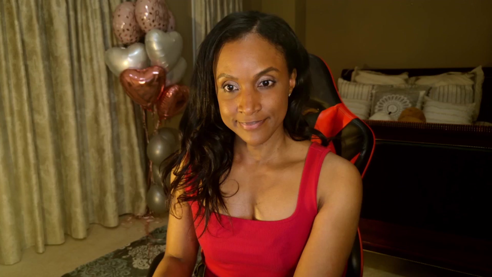 Gallery image thumbnail from Ms_WetNWild's myfreecams stream on, 05/06/2025, 24:41 image 16 of 20