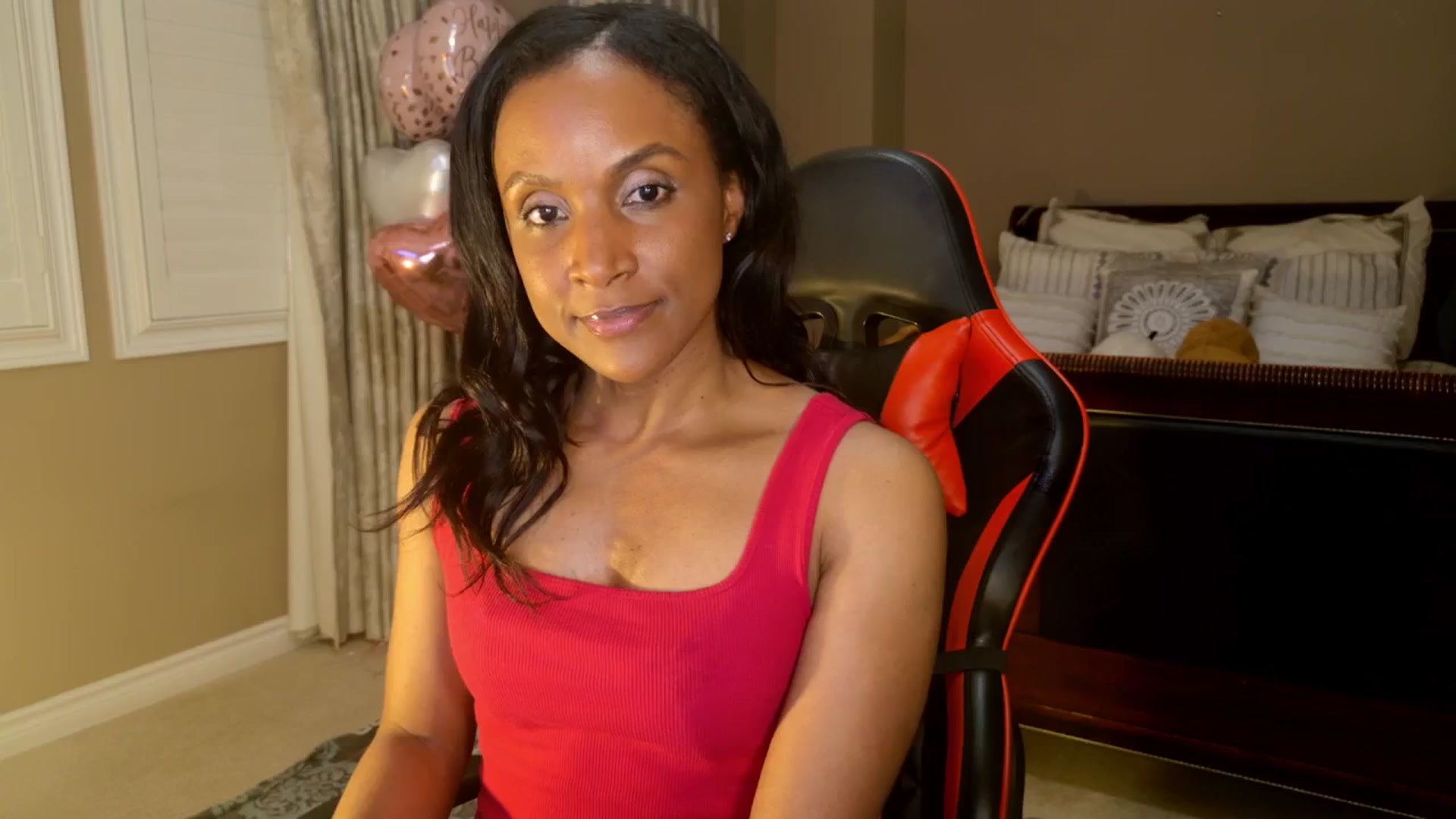 Gallery image thumbnail from Ms_WetNWild's myfreecams stream on, 05/06/2025, 24:41 image 9 of 20