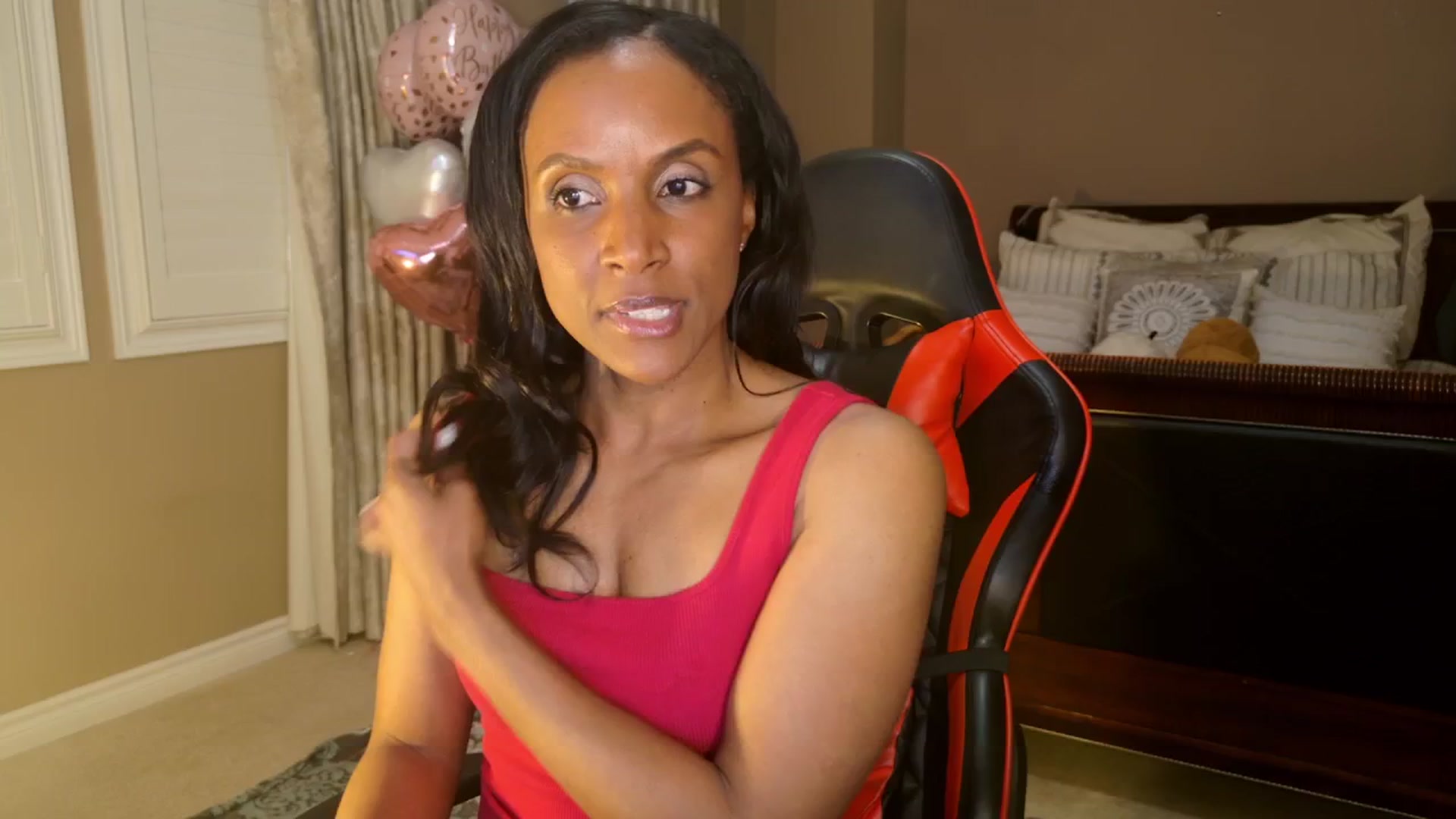 Gallery image thumbnail from Ms_WetNWild's myfreecams stream on, 05/06/2025, 24:41 image 8 of 20