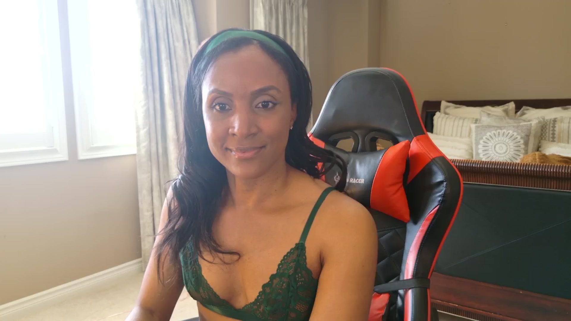 Gallery image thumbnail from Ms_WetNWild's myfreecams stream on, 05/09/2025, 20:14 image 15 of 20
