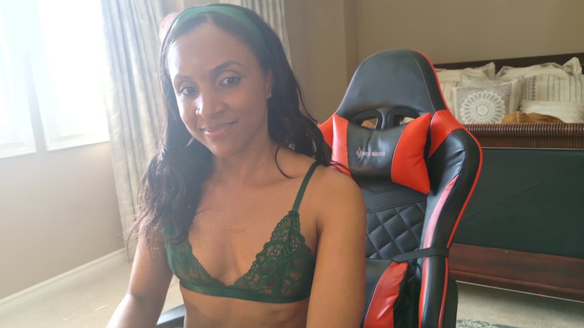 Gallery image thumbnail from Ms_WetNWild's myfreecams stream on, 05/09/2025, 21:56 image 13 of 20