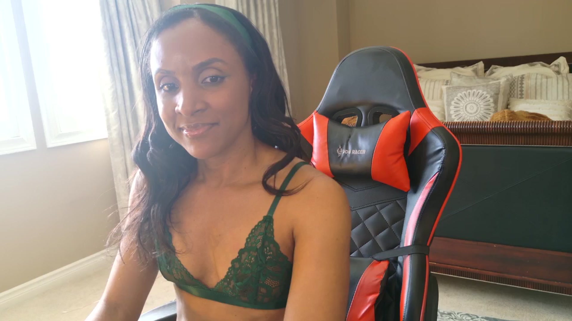 Gallery image thumbnail from Ms_WetNWild's myfreecams stream on, 05/09/2025, 21:56 image 5 of 20