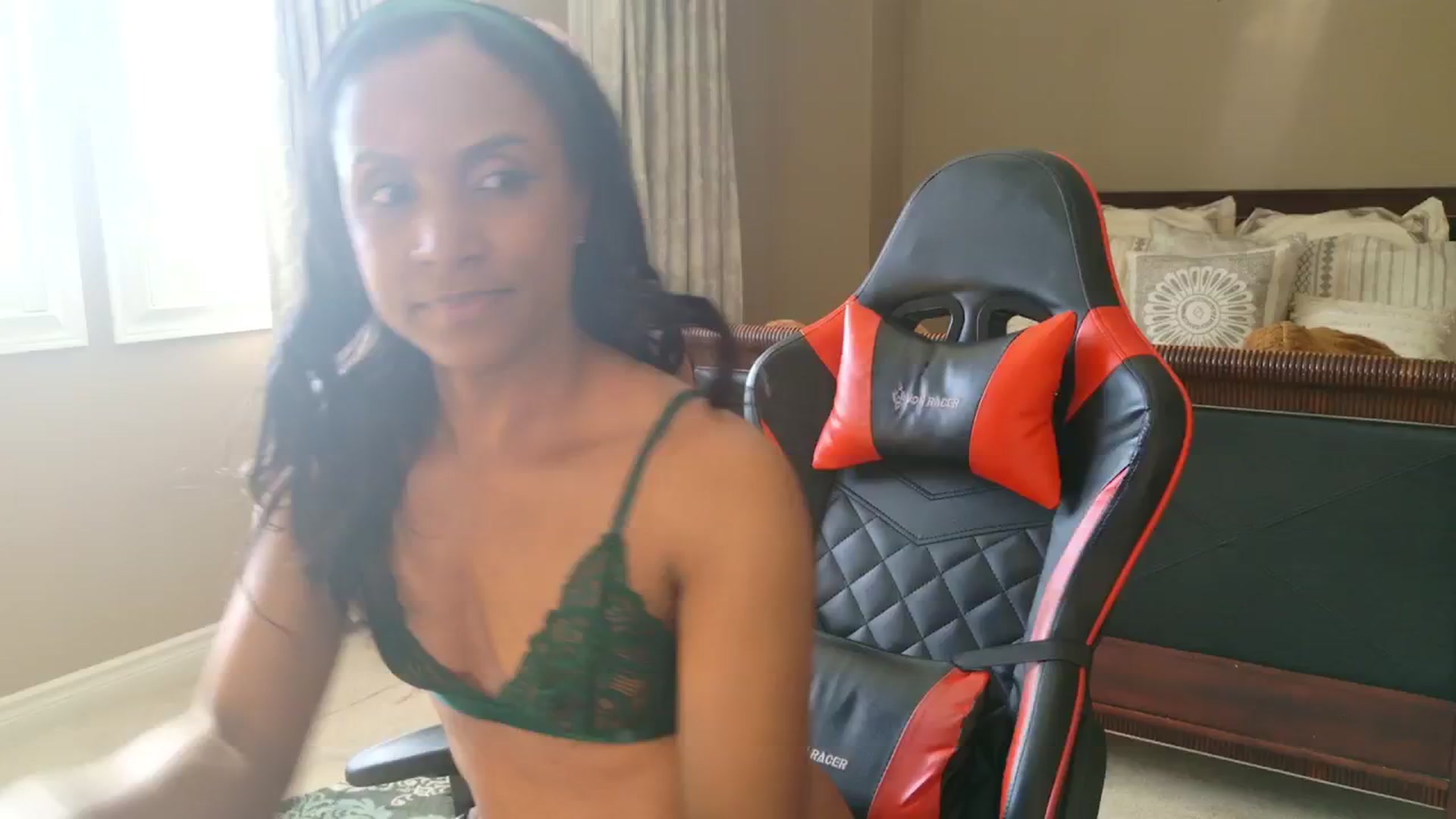 Gallery image thumbnail from Ms_WetNWild's myfreecams stream on, 05/09/2025, 21:56 image 18 of 20