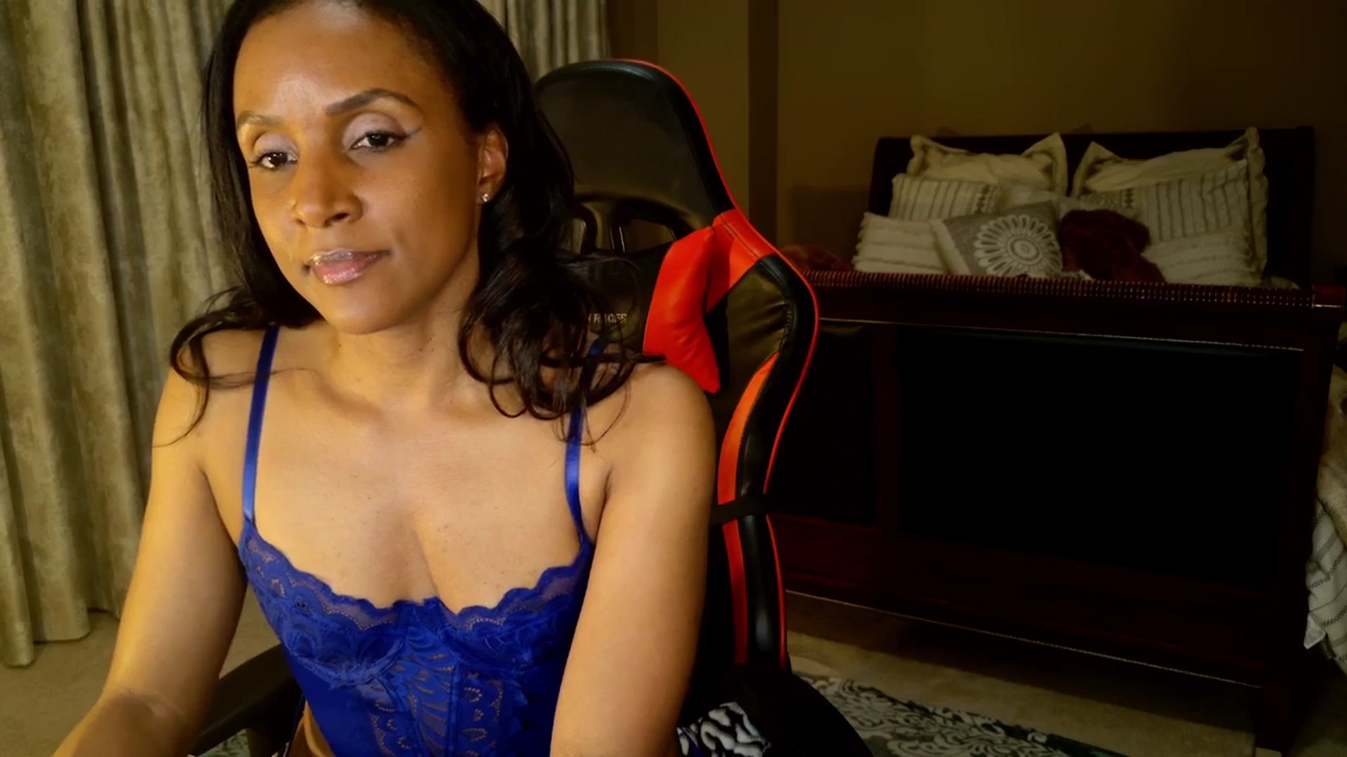 Gallery image thumbnail from Ms_WetNWild's myfreecams stream on, 05/12/2025, 04:35 image 3 of 20