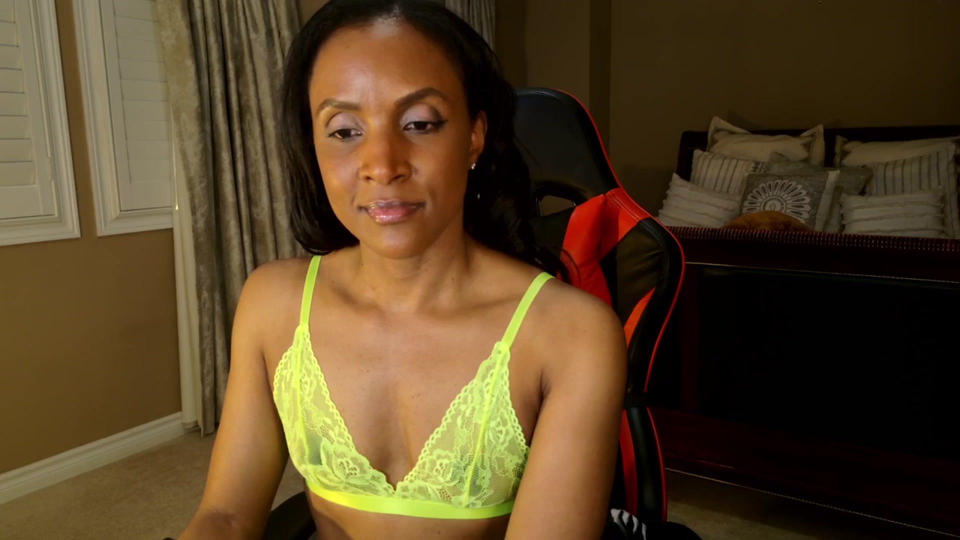 Gallery image thumbnail from Ms_WetNWild's myfreecams stream on, 05/14/2025, 04:12 image 8 of 20