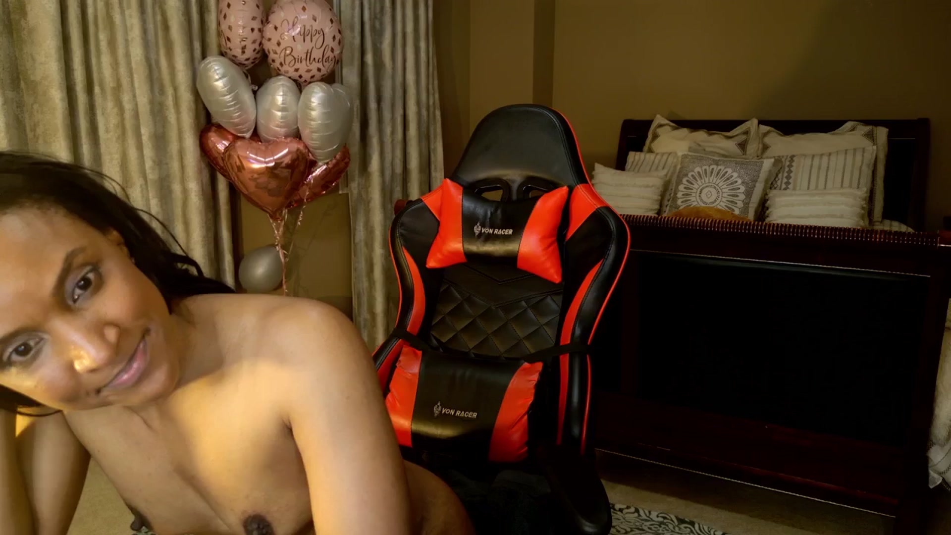 Gallery image thumbnail from Ms_WetNWild's myfreecams stream on, 05/15/2025, 04:47 image 17 of 20
