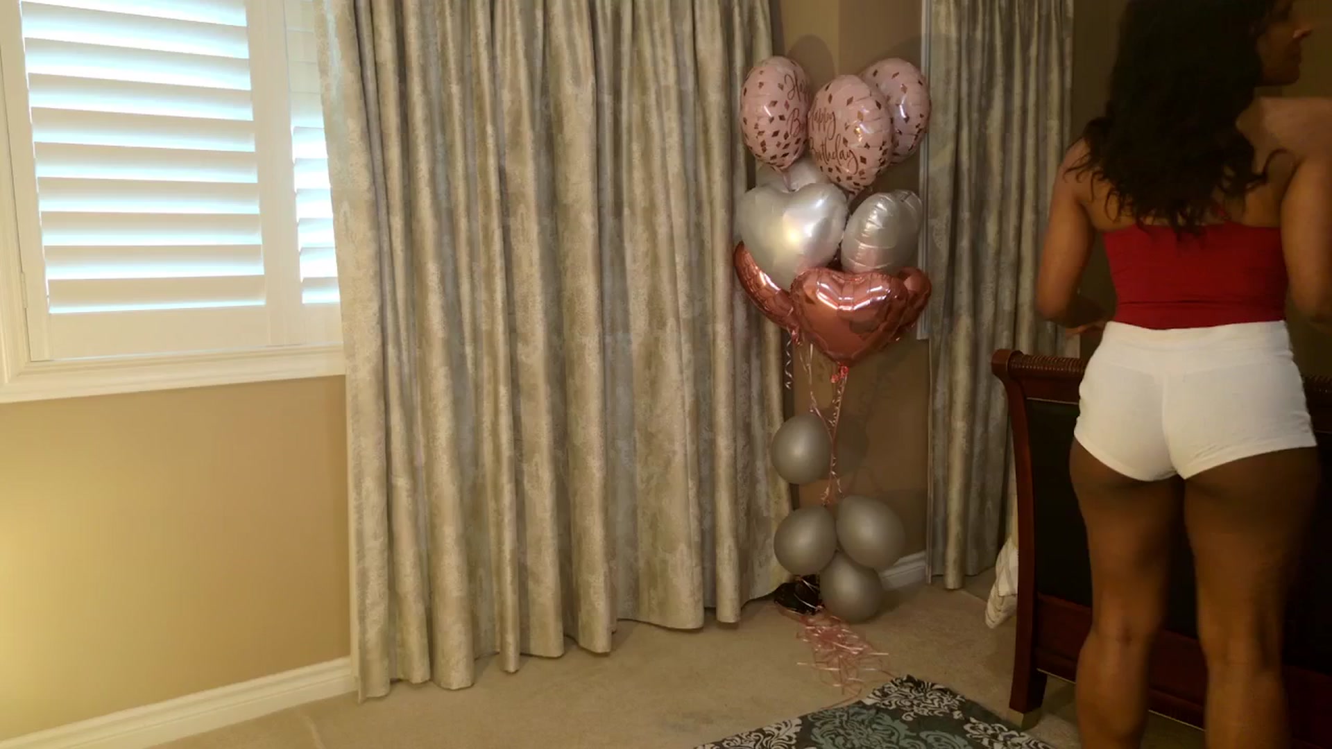 Gallery image thumbnail from Ms_WetNWild's myfreecams stream on, 05/17/2025, 19:17 image 2 of 20